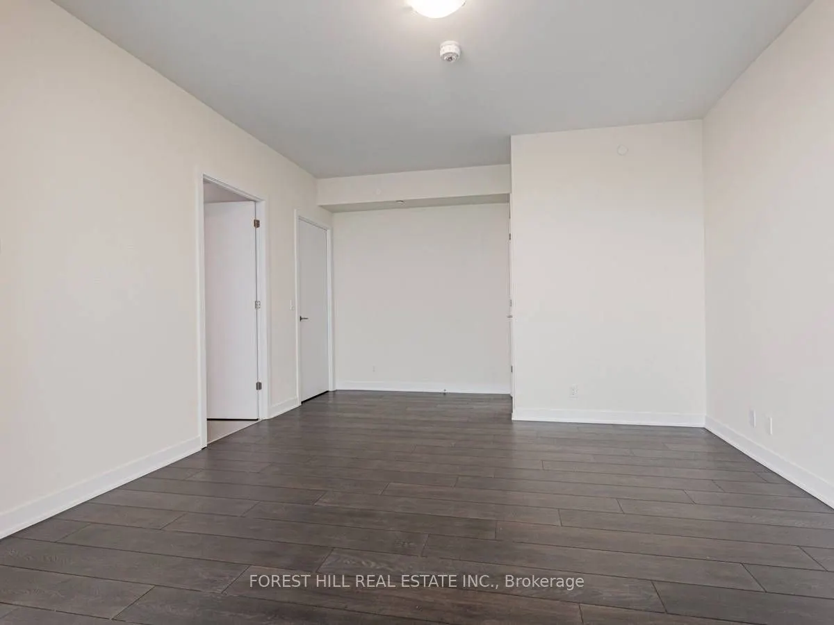 2221 Yonge Street, #5702