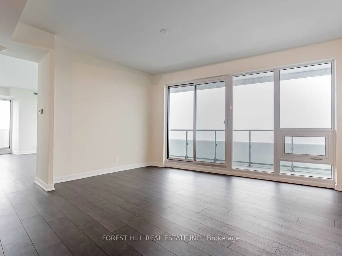 2221 Yonge Street, #5702