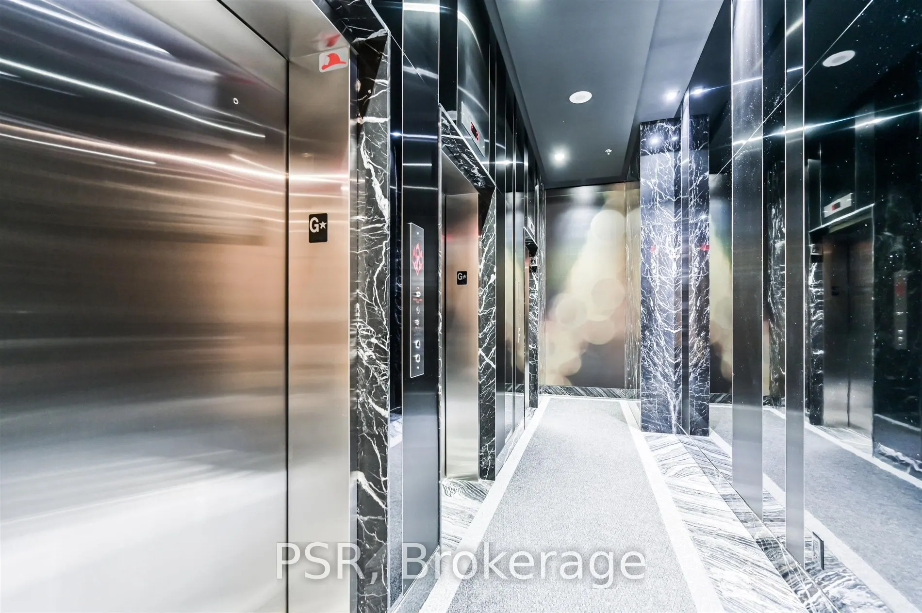199 Richmond Street W, #218