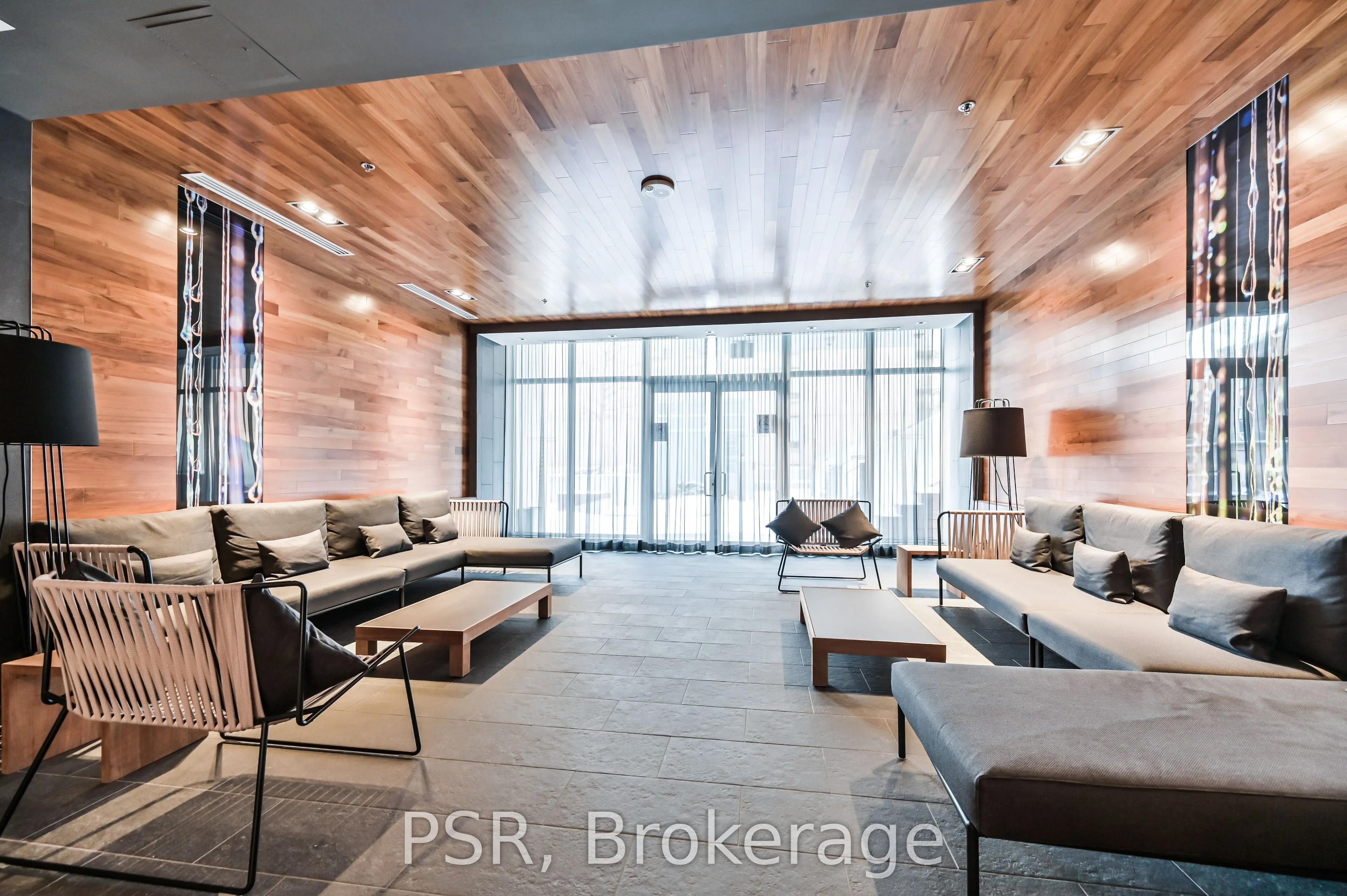 199 Richmond Street W, #218