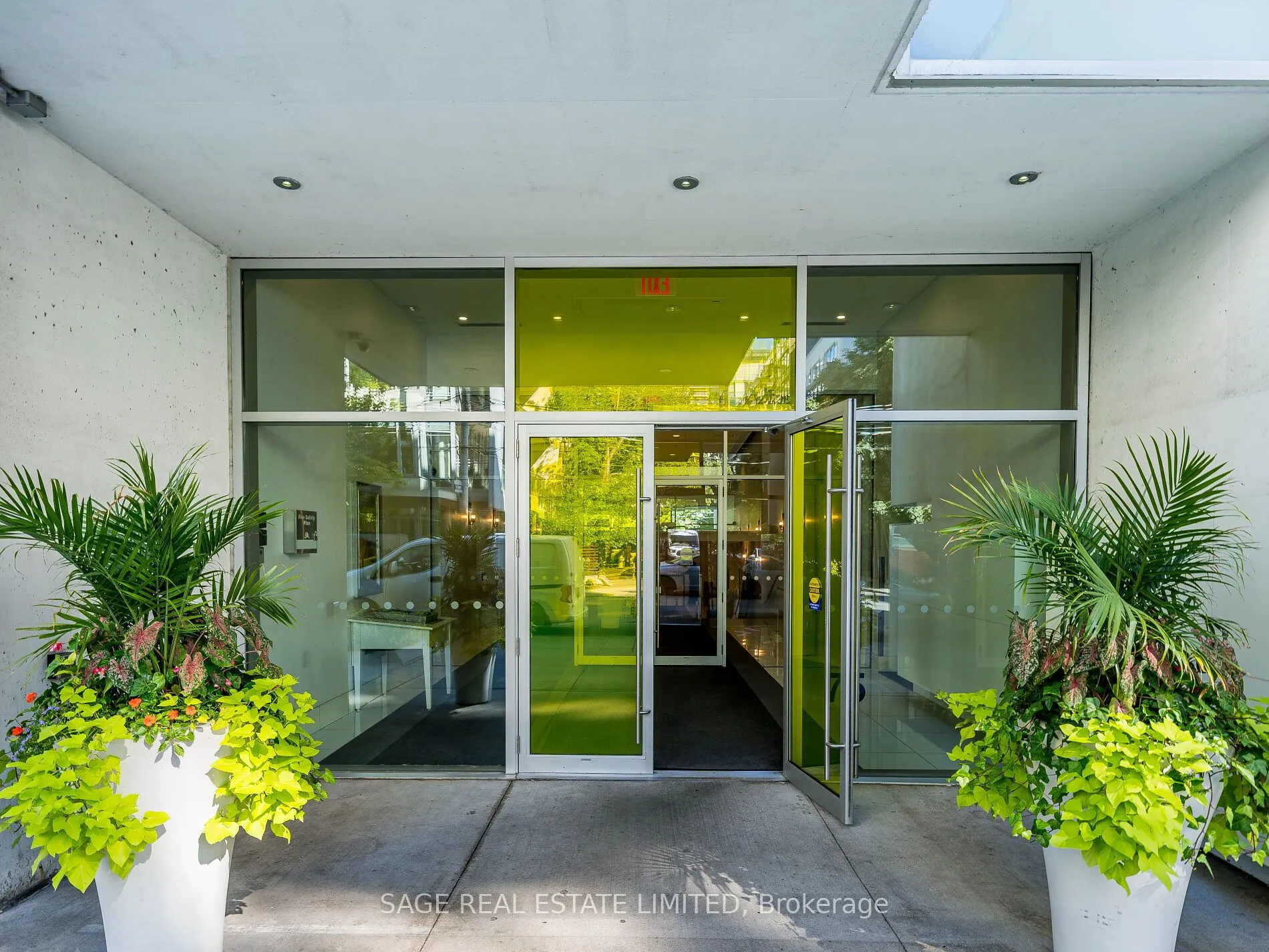 75 Portland Street, #404