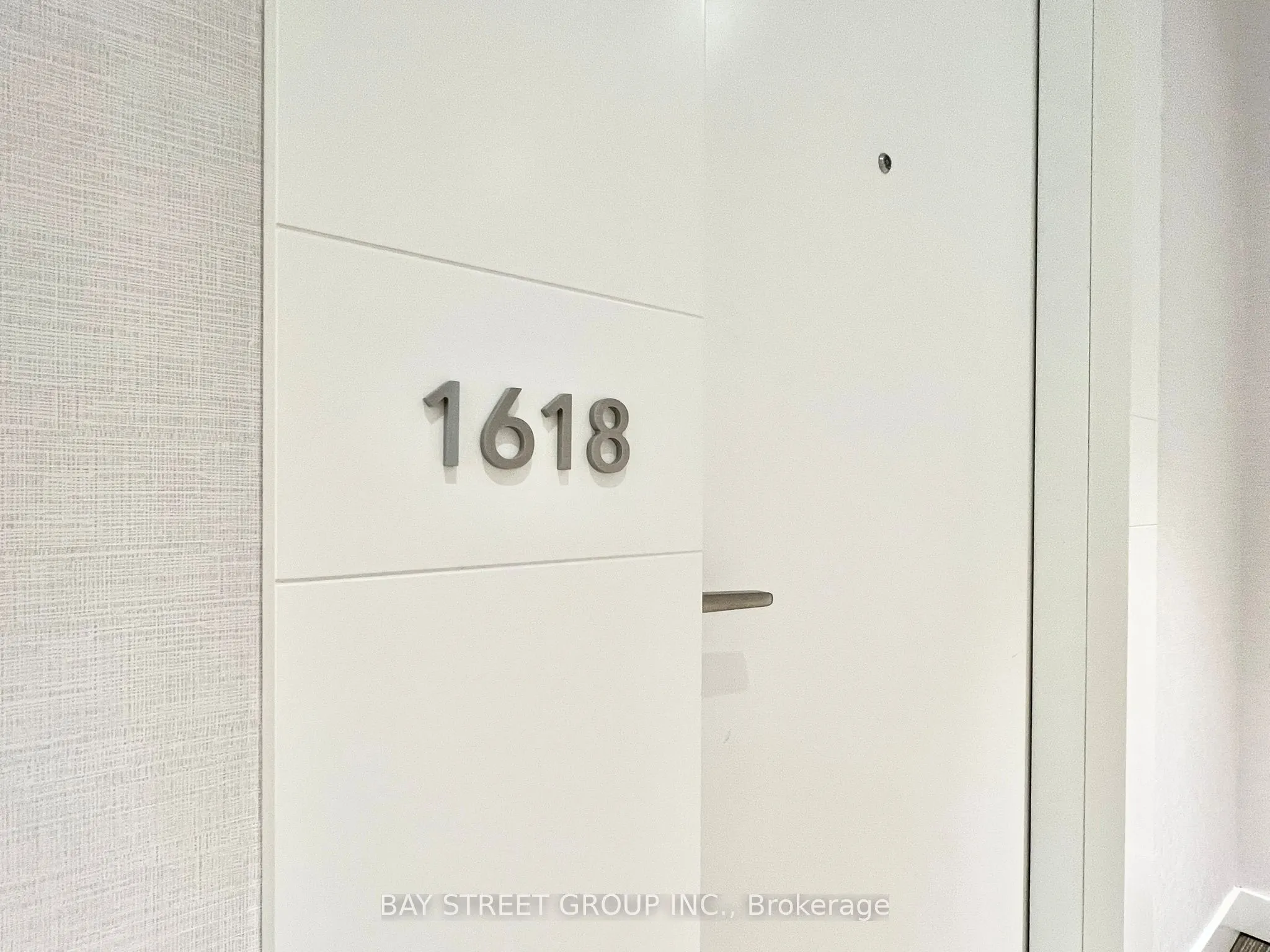 121 St. Patrick Street, #1618