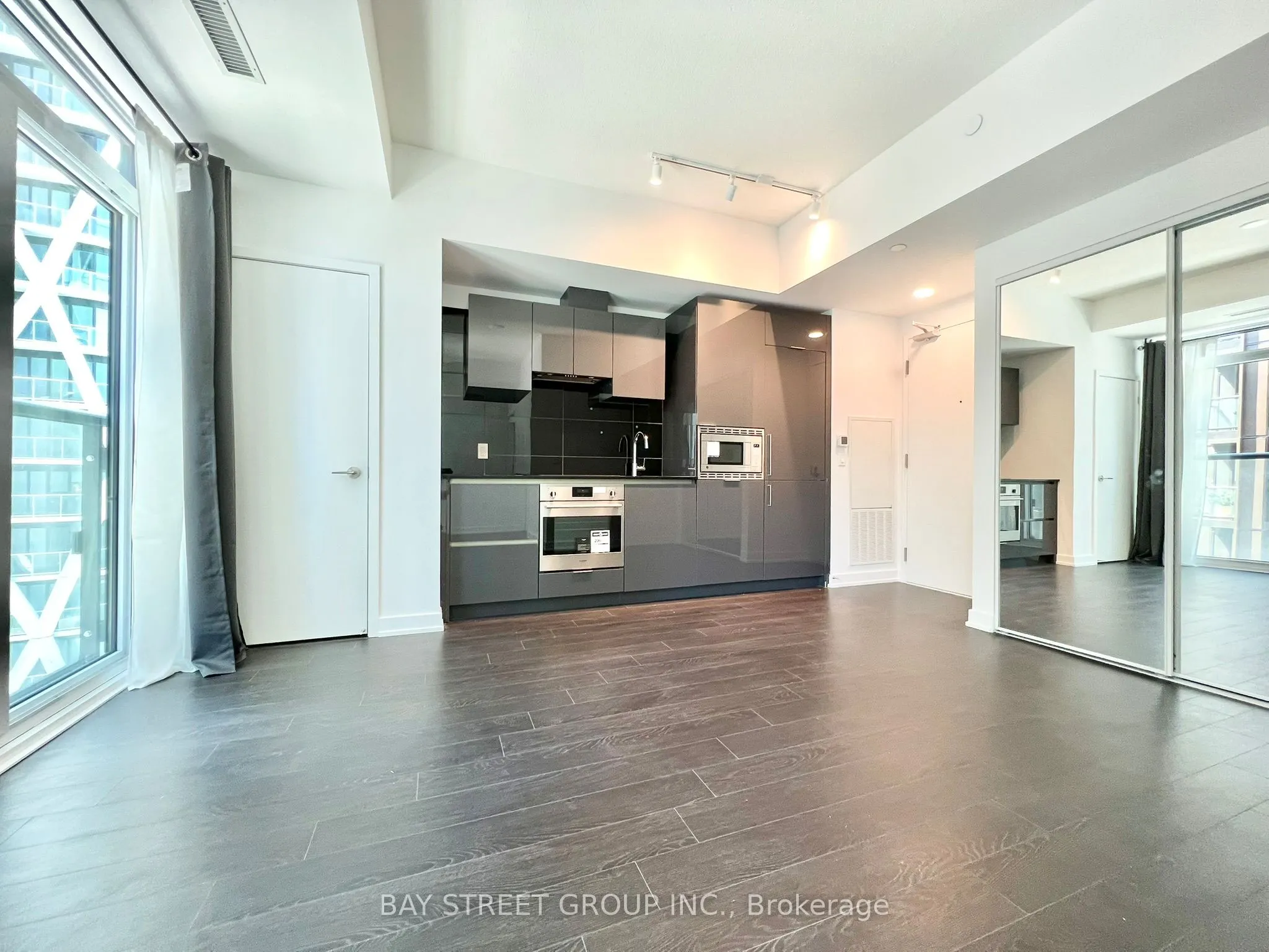 121 St. Patrick Street, #1618