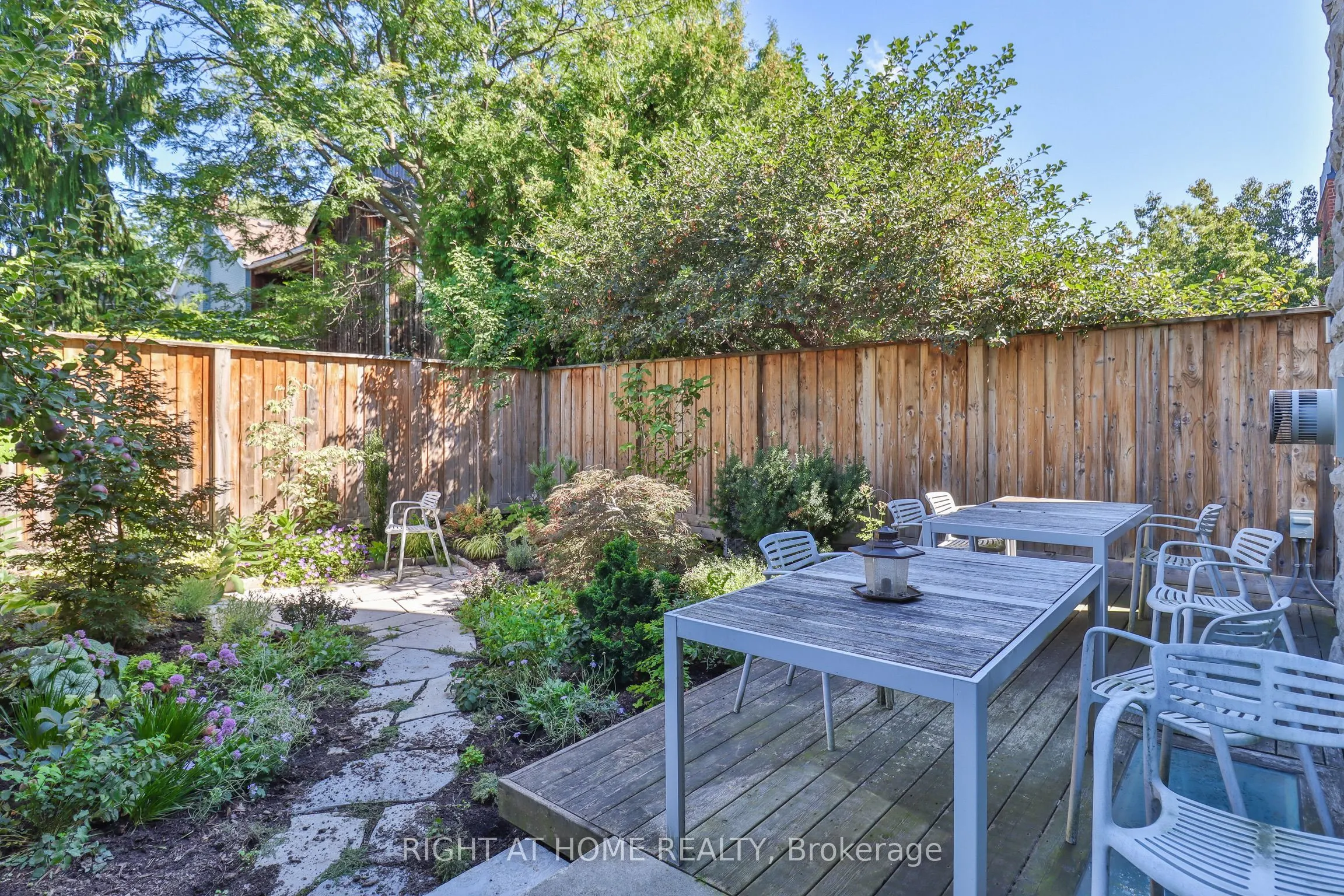 18 Mitchell Avenue