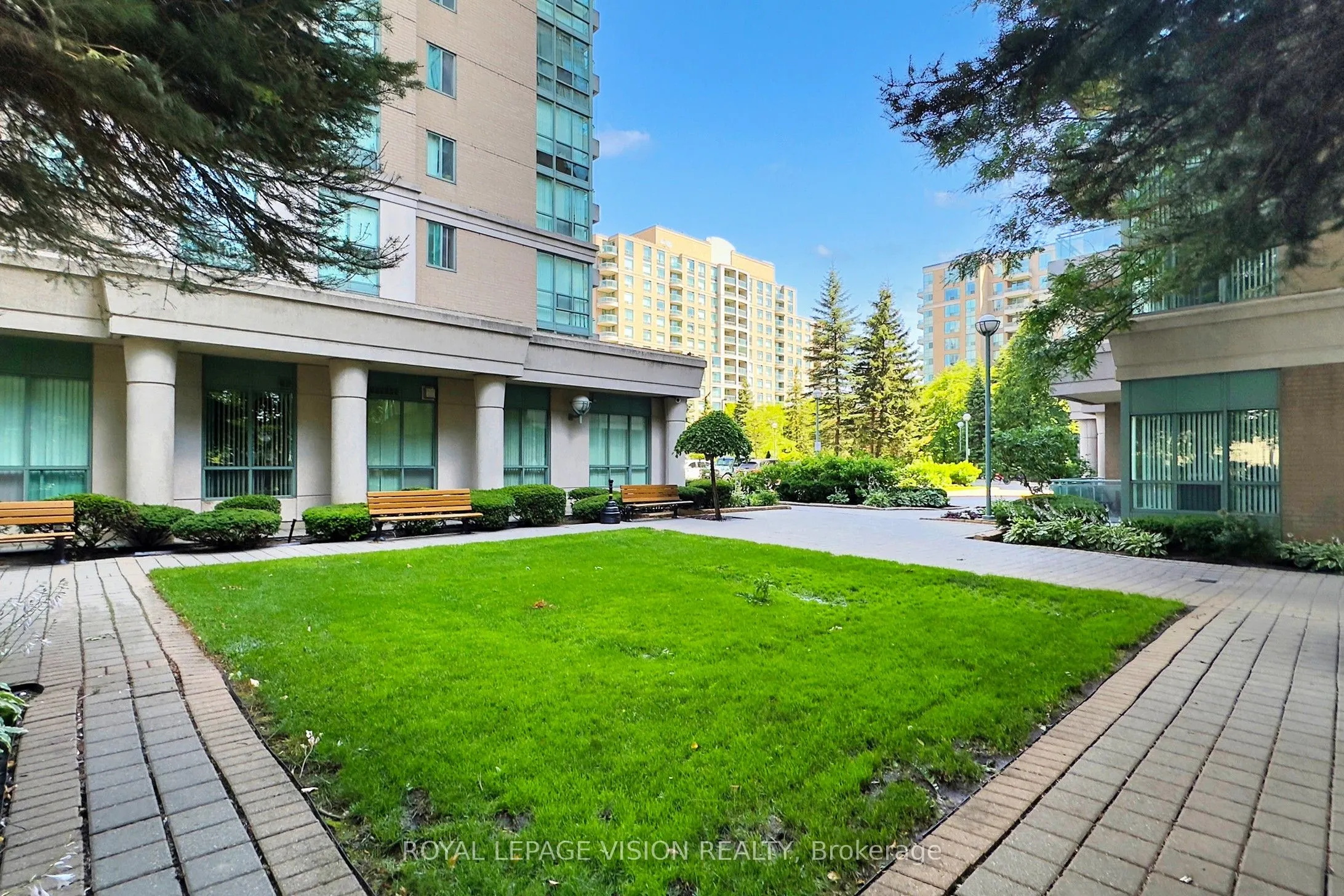 3 Pemberton Avenue, #1905