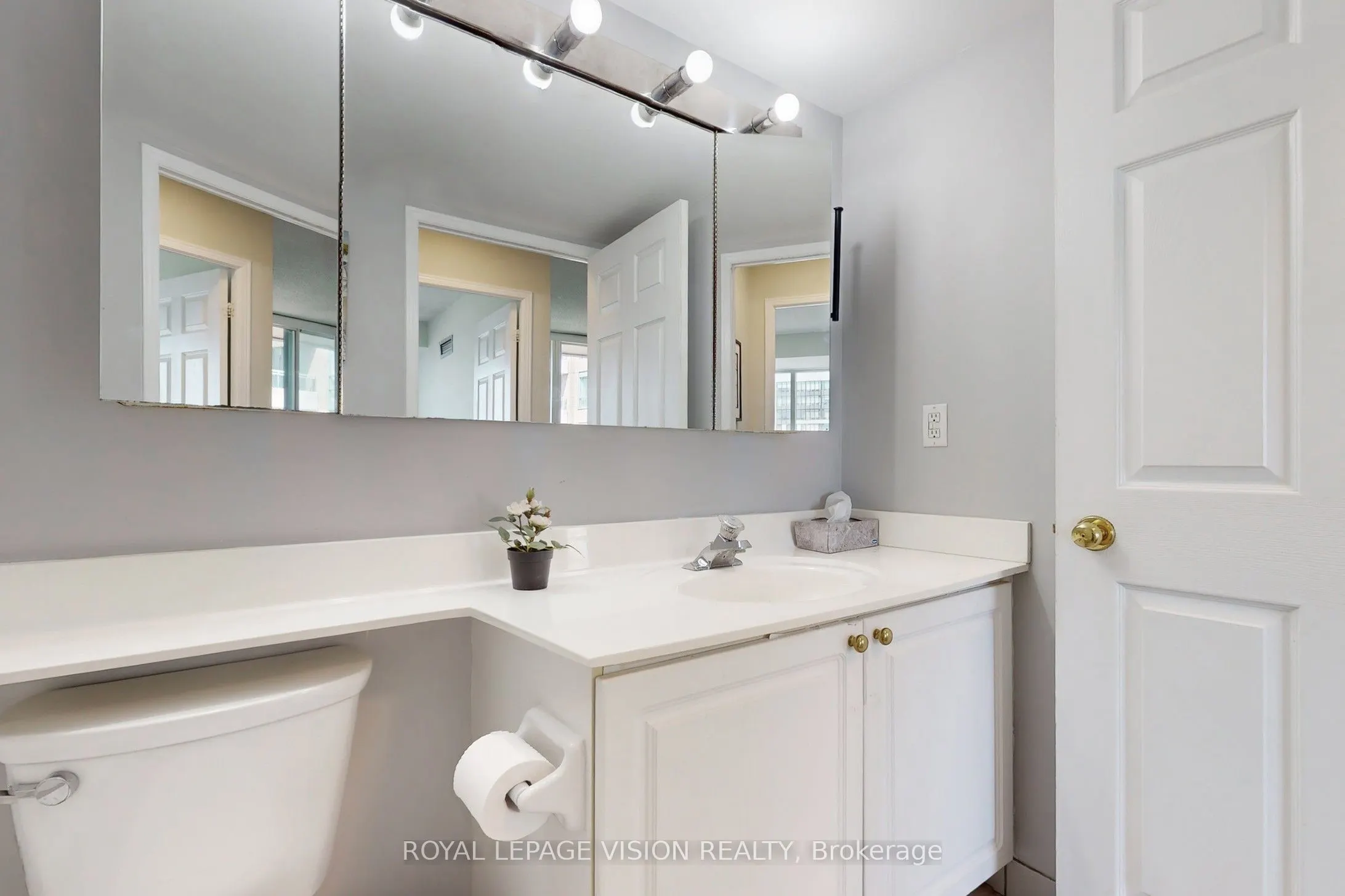 3 Pemberton Avenue, #1905