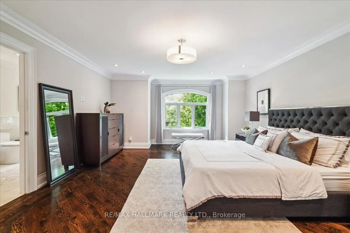 135 Glenvale Boulevard