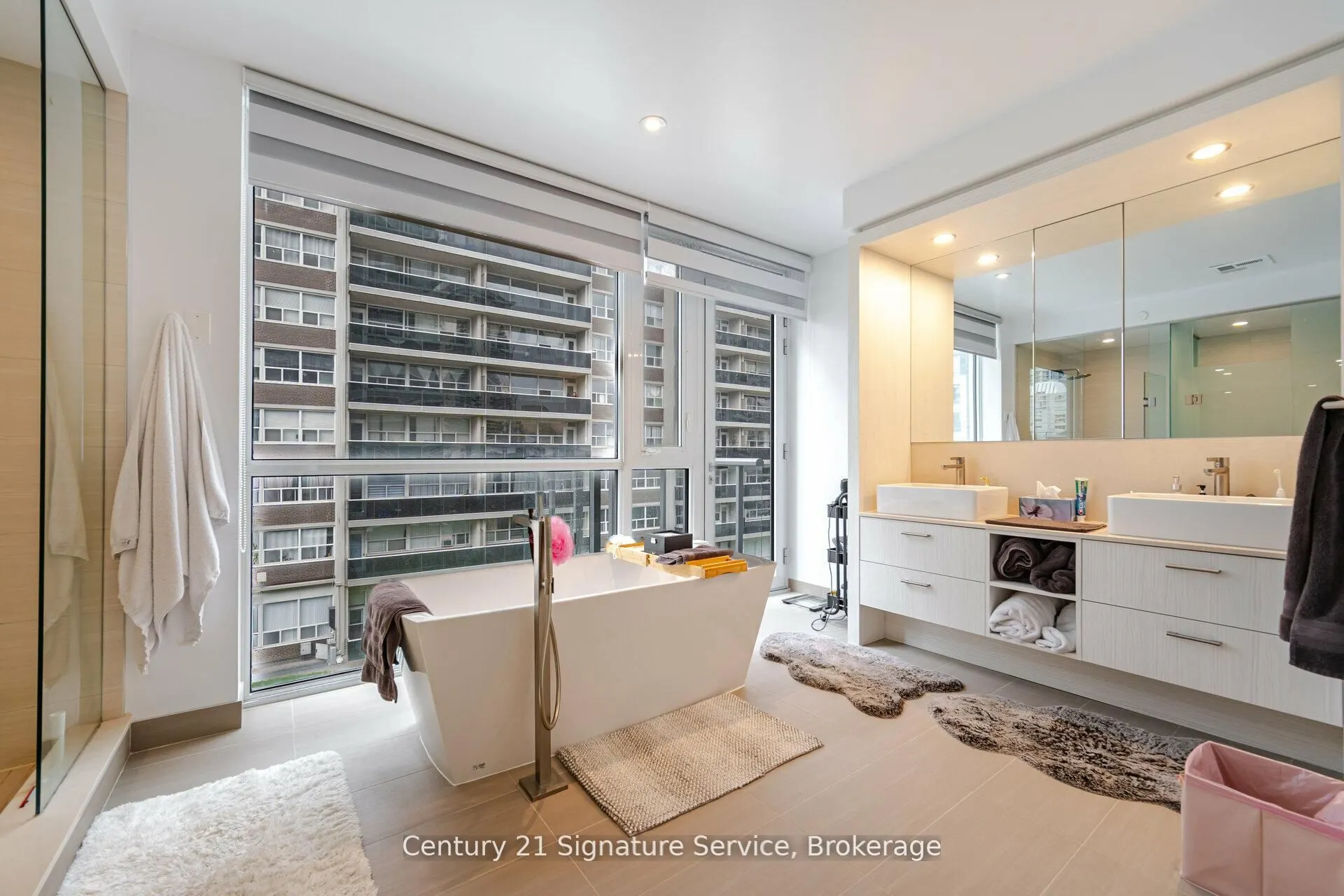 101 Erskine Avenue, #TH05