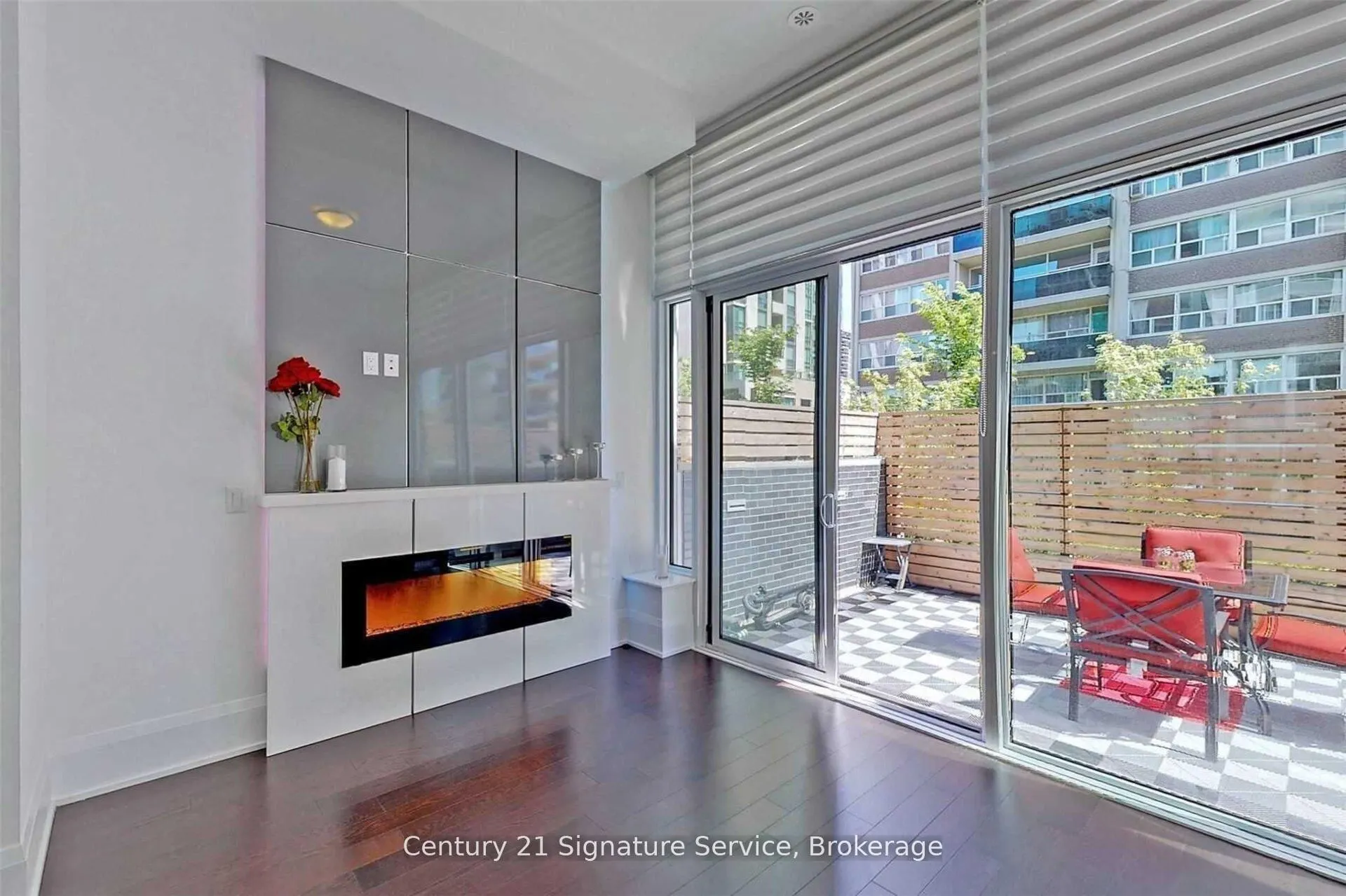 101 Erskine Avenue, #TH05