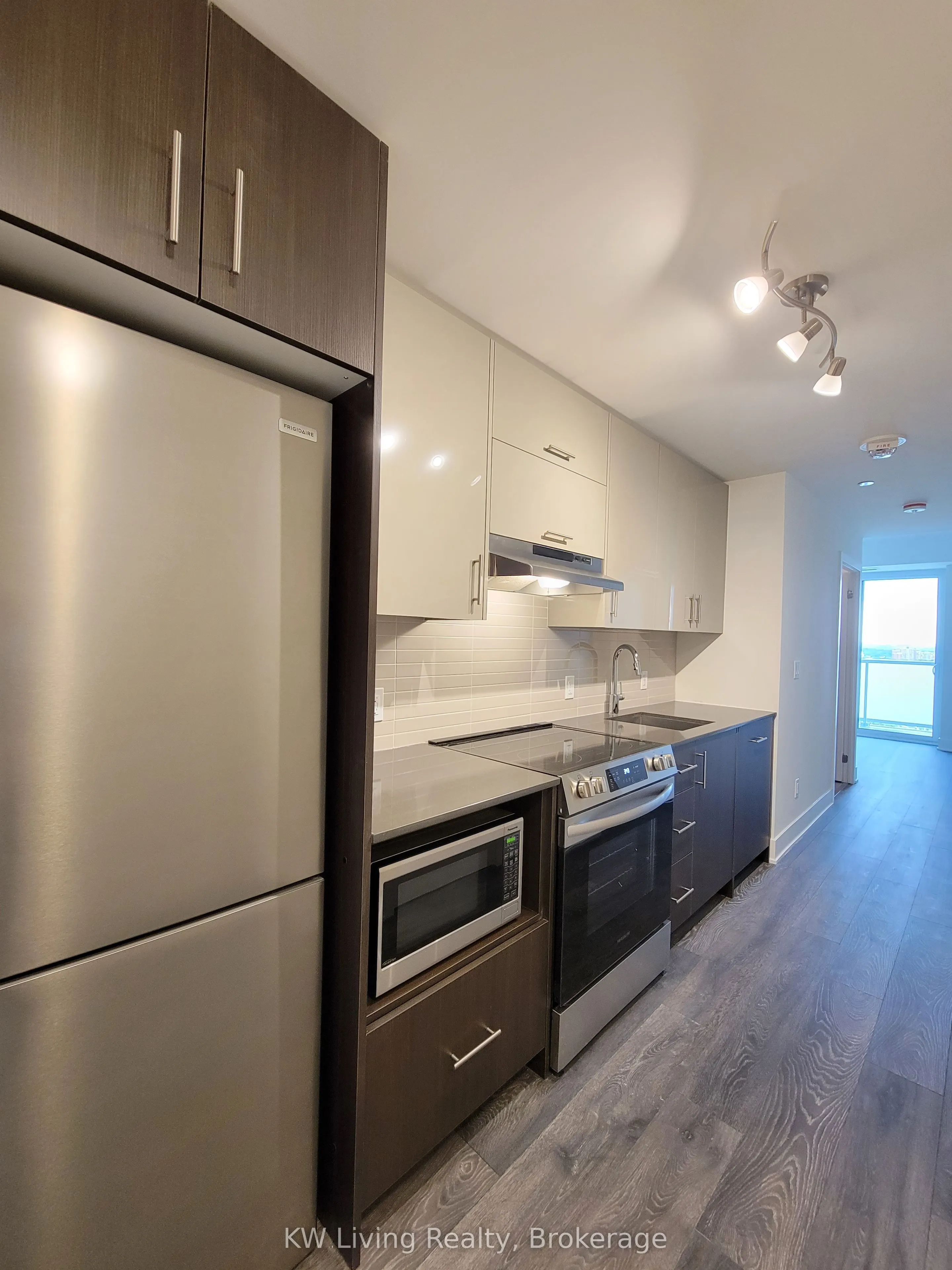 188 Fairview Mall Drive, #1805