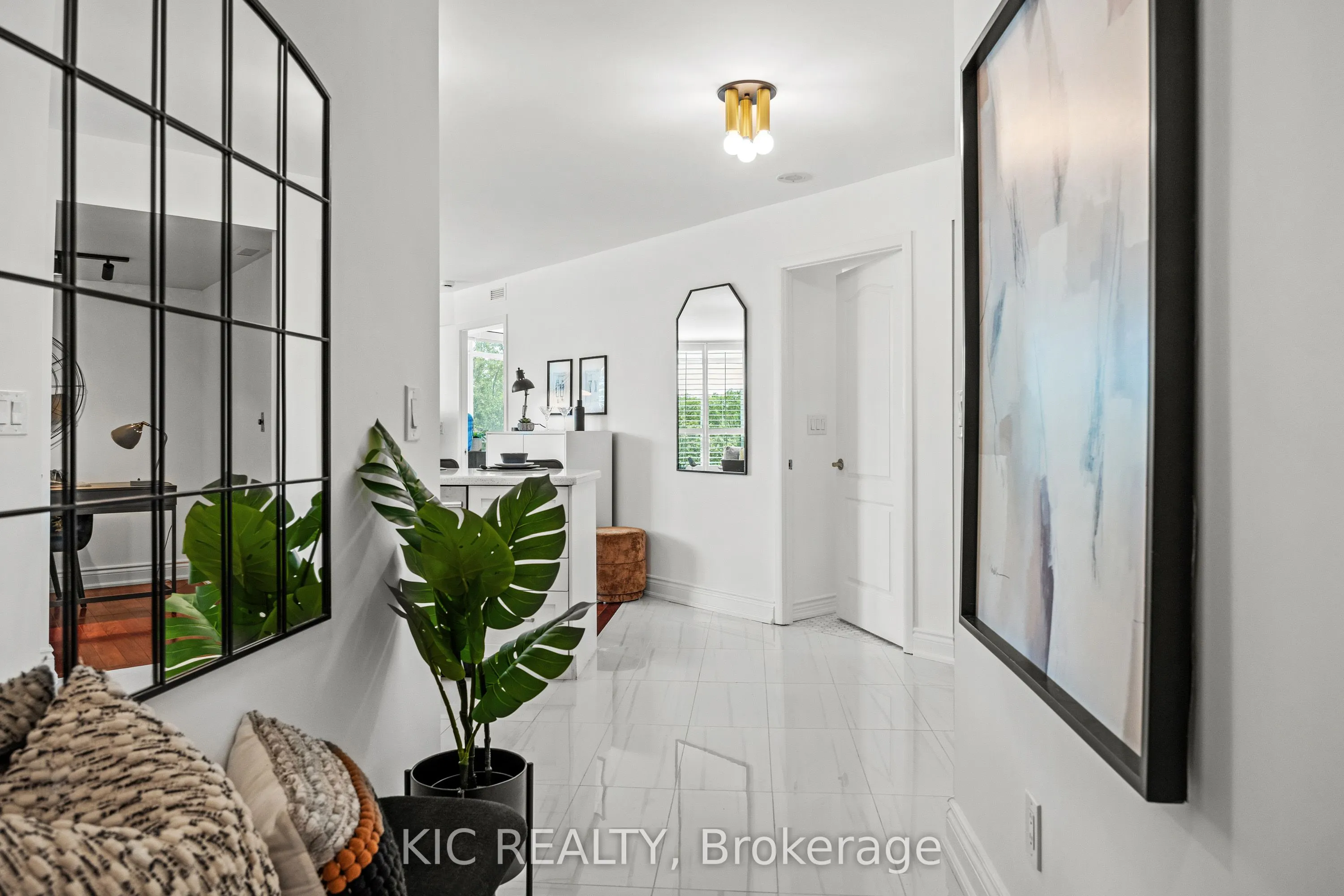 219 Fort York Boulevard, #409