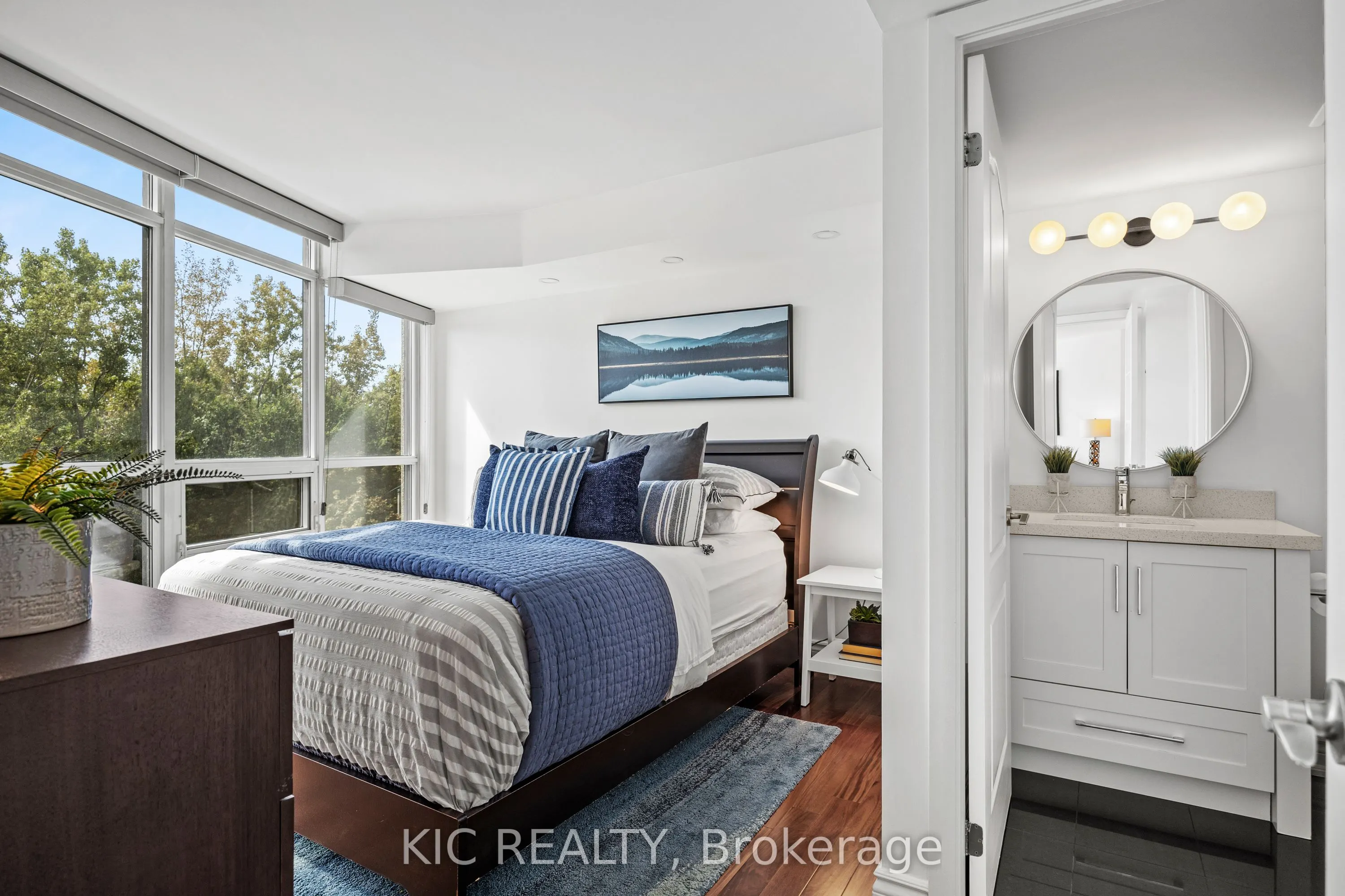 219 Fort York Boulevard, #409