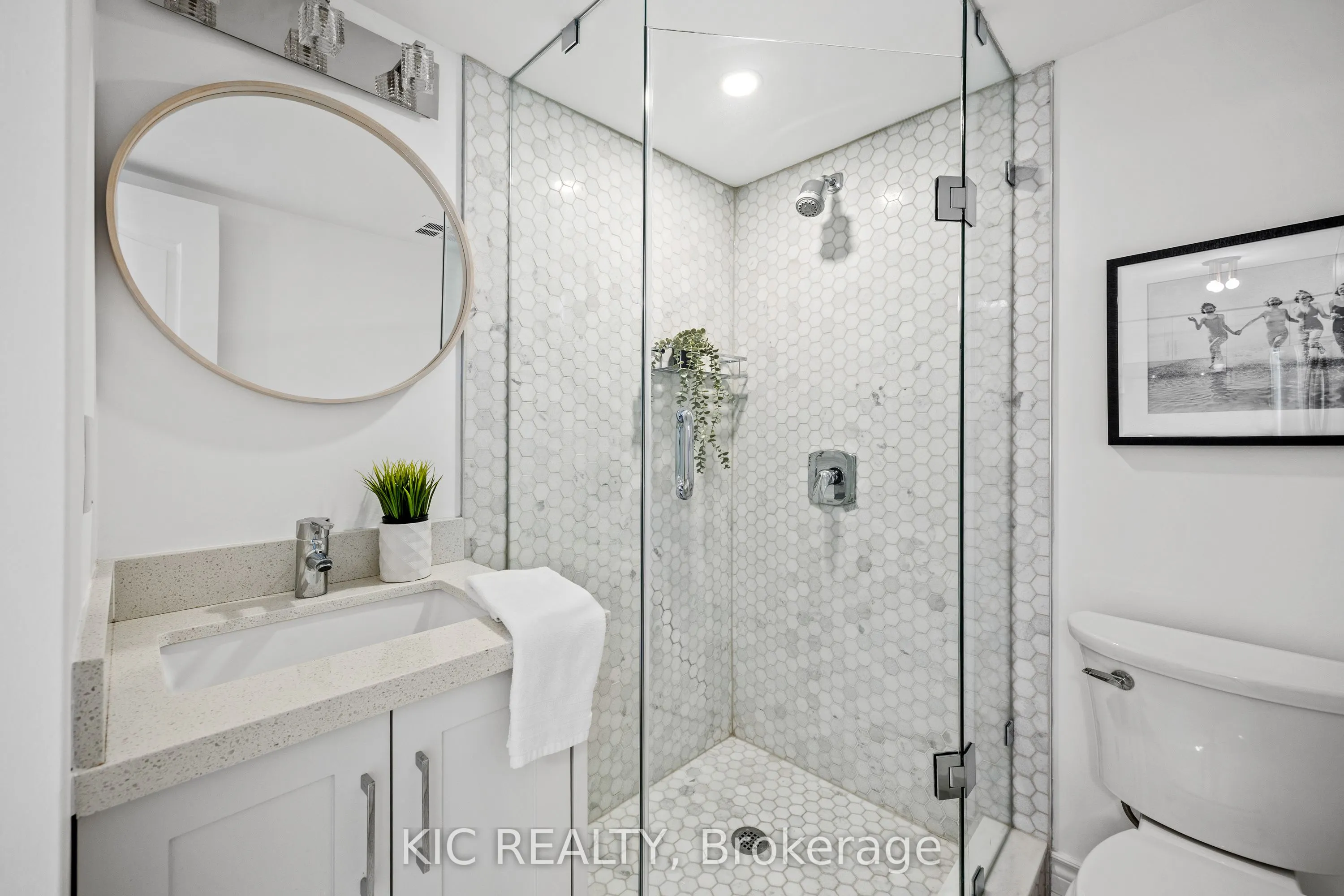 219 Fort York Boulevard, #409