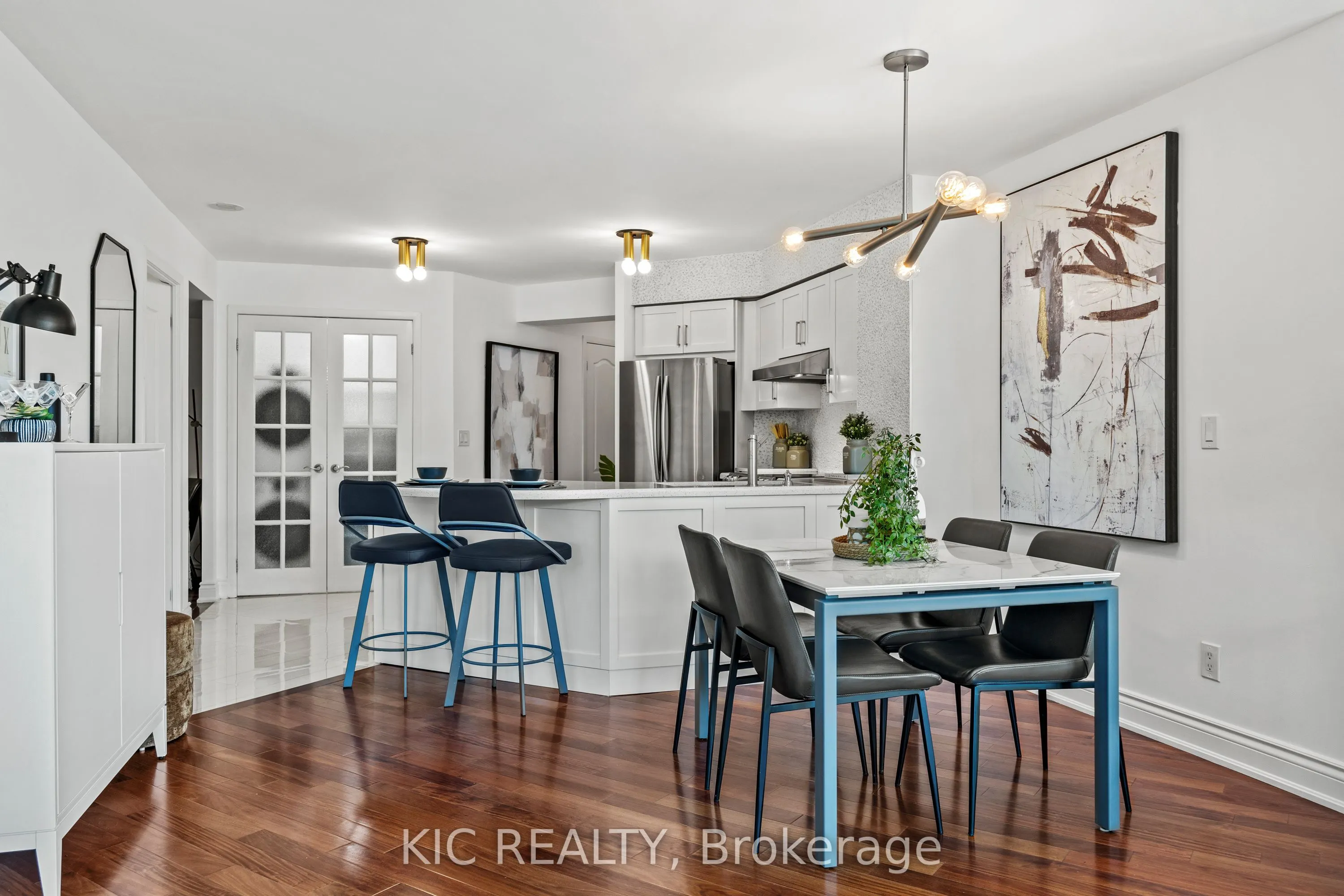 219 Fort York Boulevard, #409