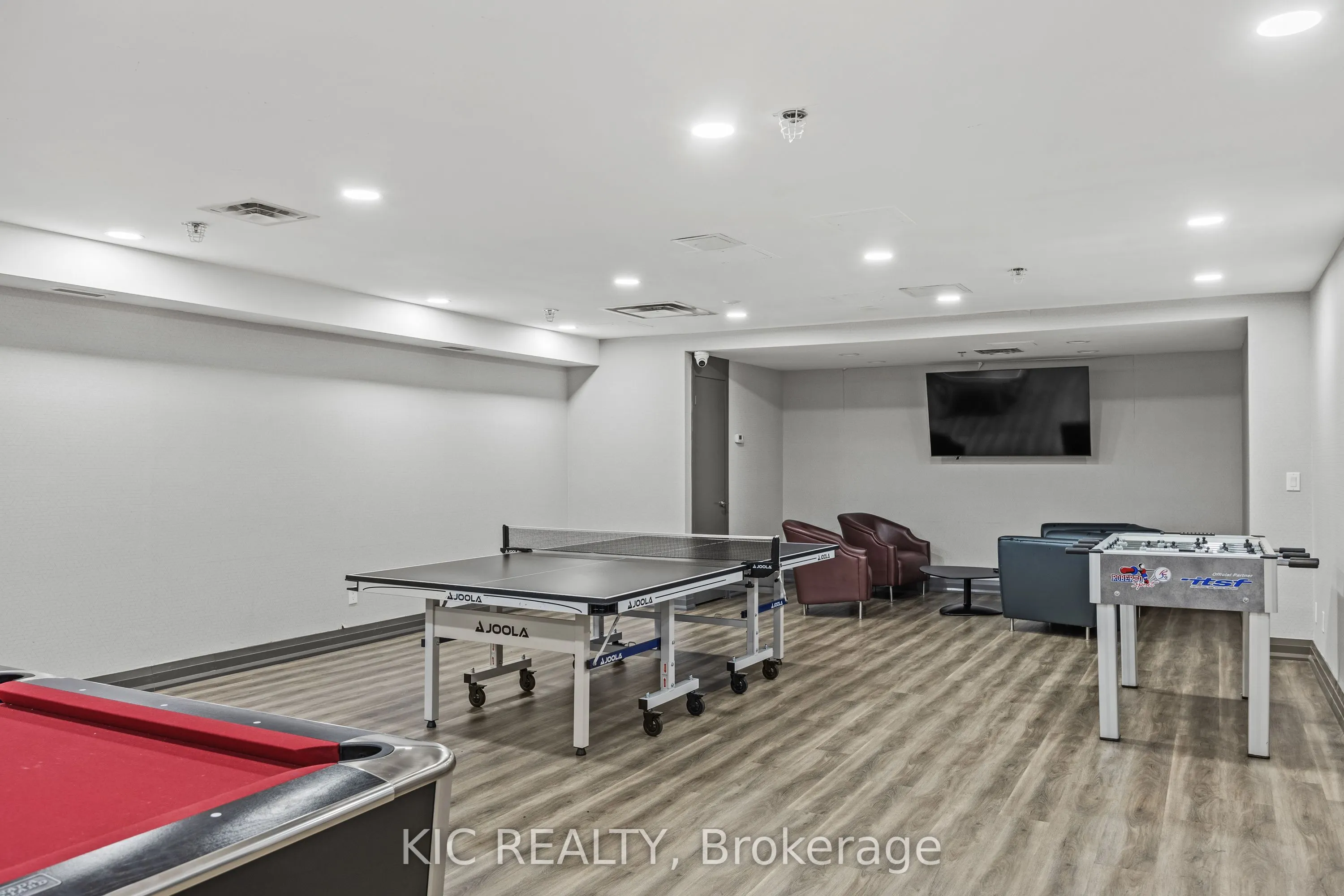 219 Fort York Boulevard, #409