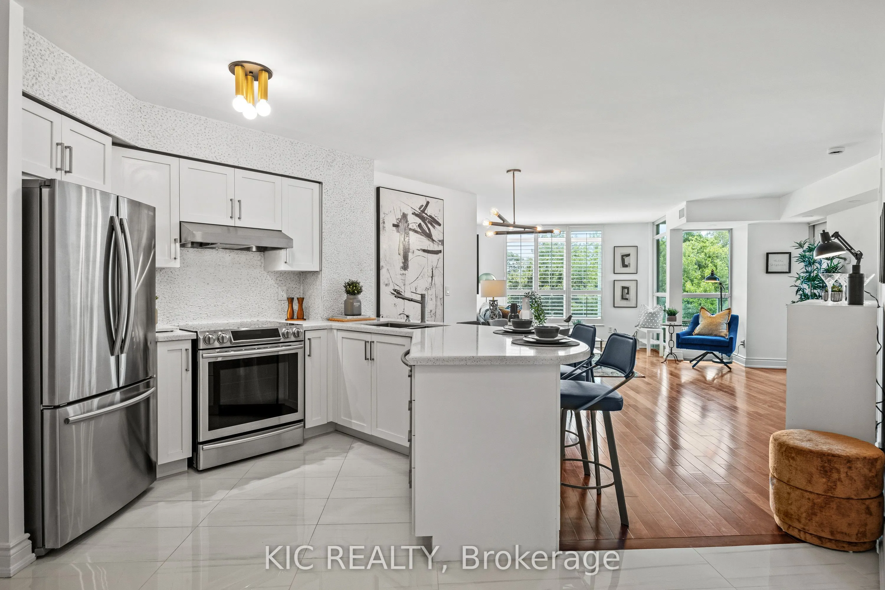 219 Fort York Boulevard, #409