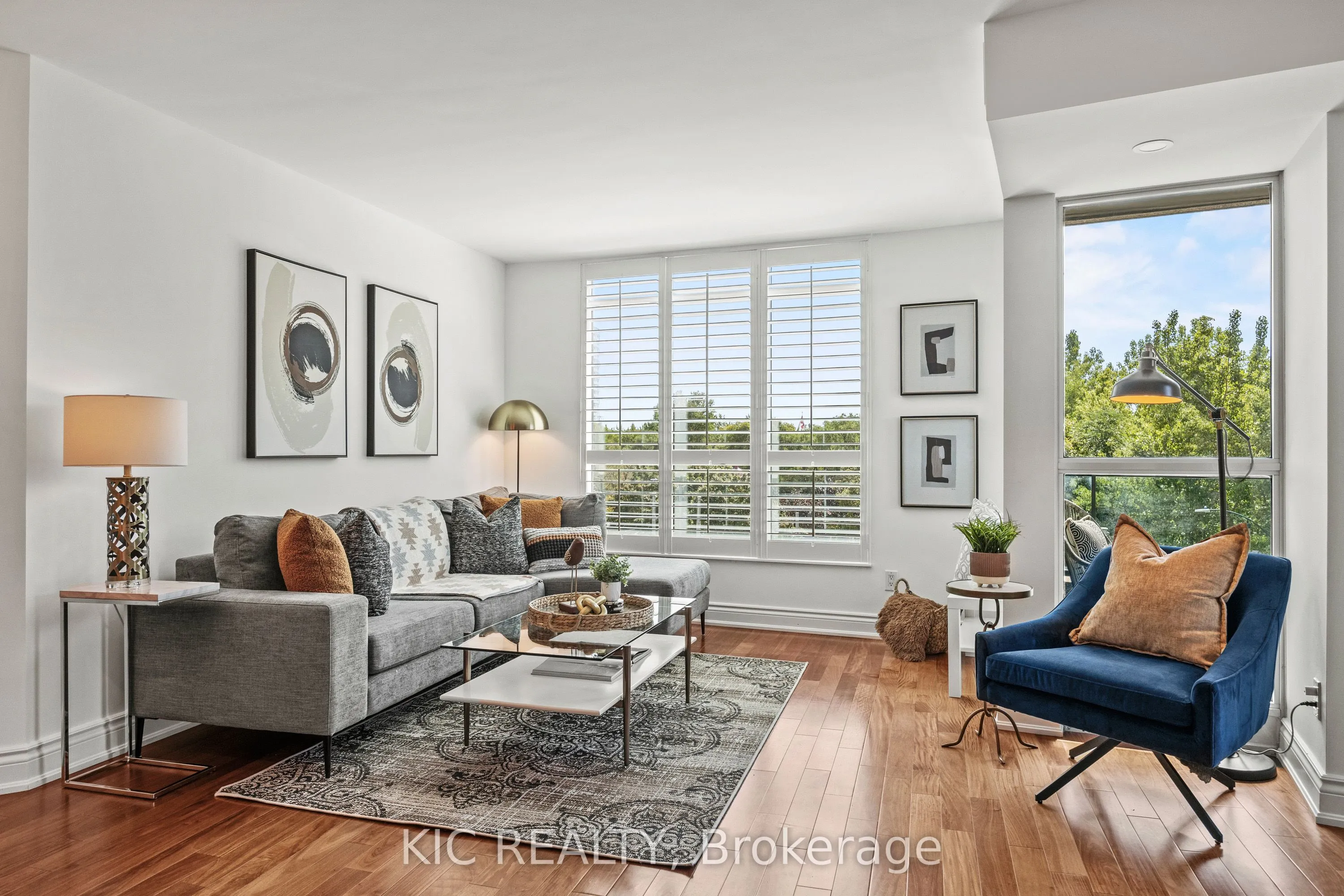 219 Fort York Boulevard, #409