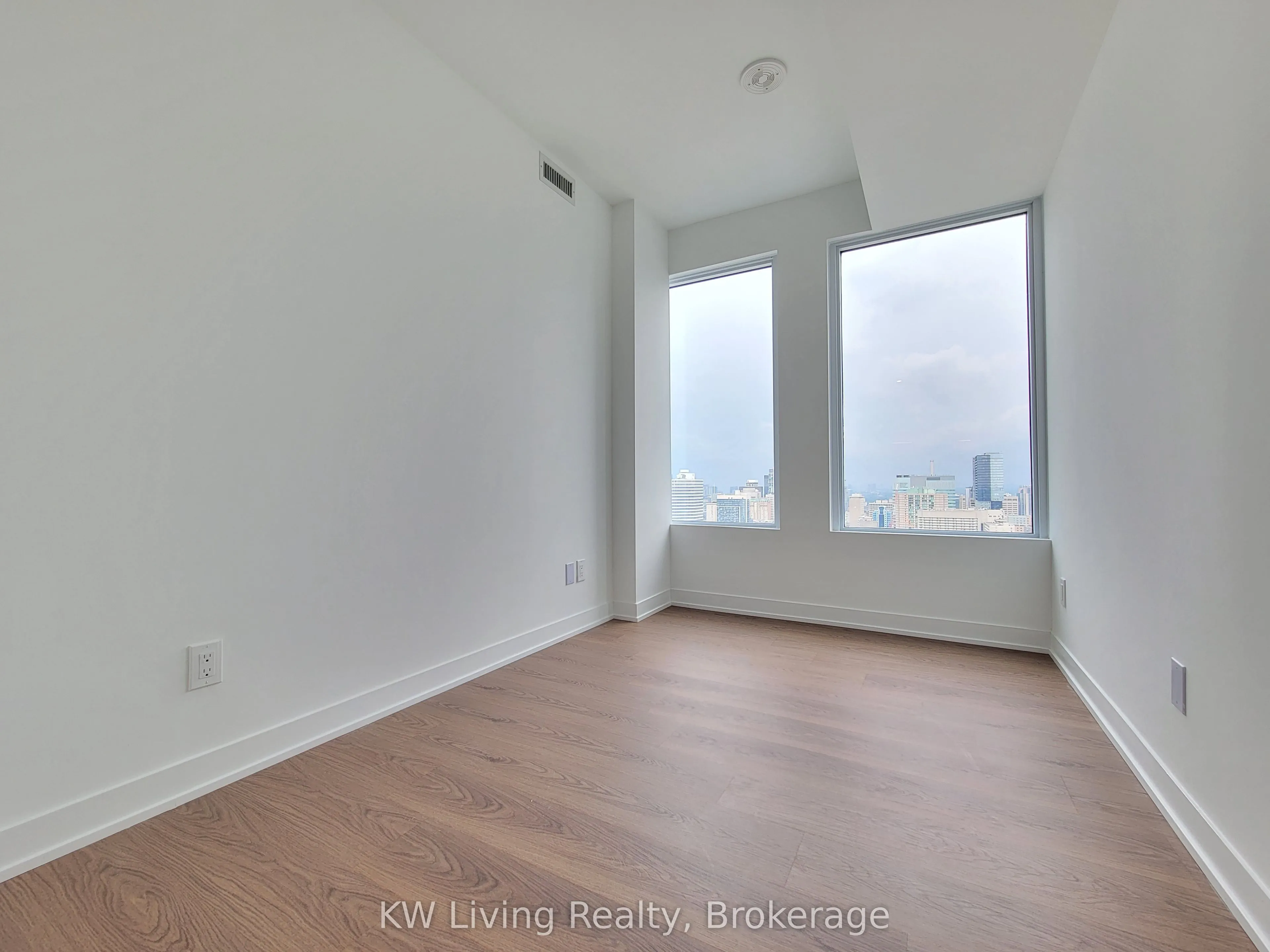 319 Jarvis Street, #4002