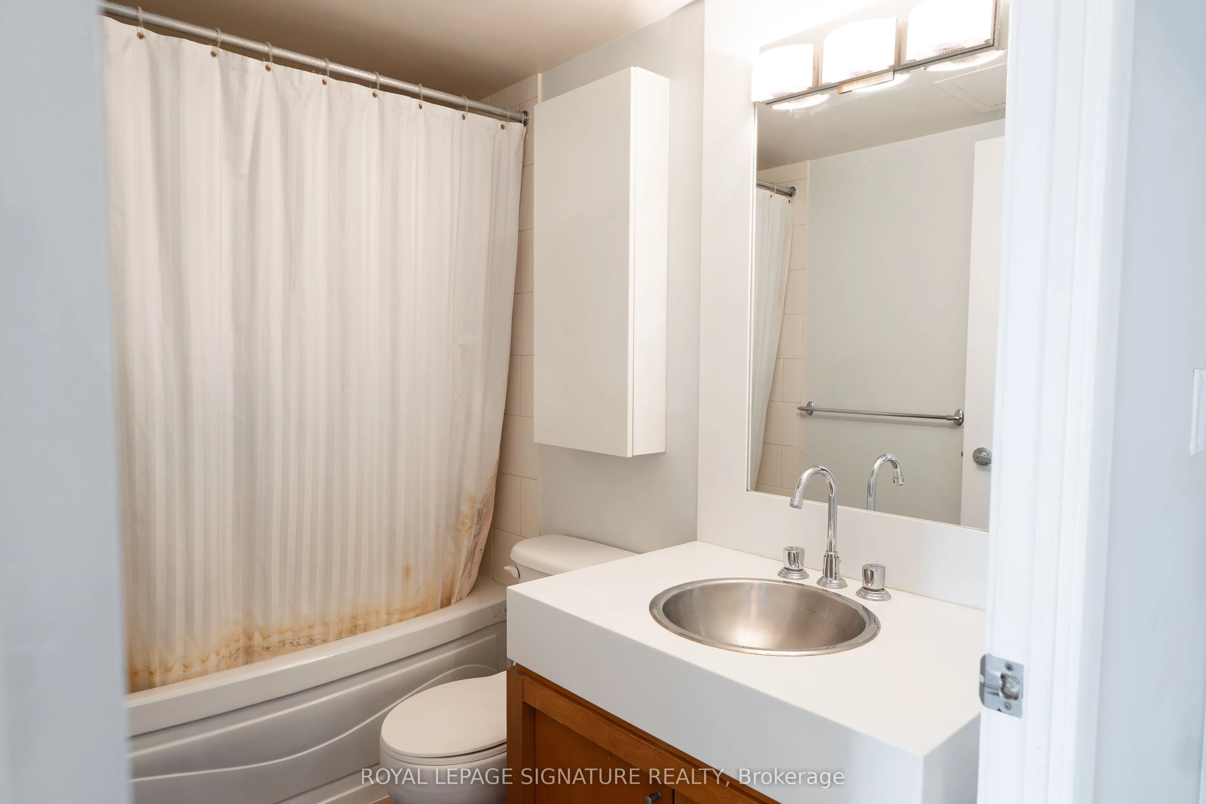 81 Navy Wharf Court, #3011