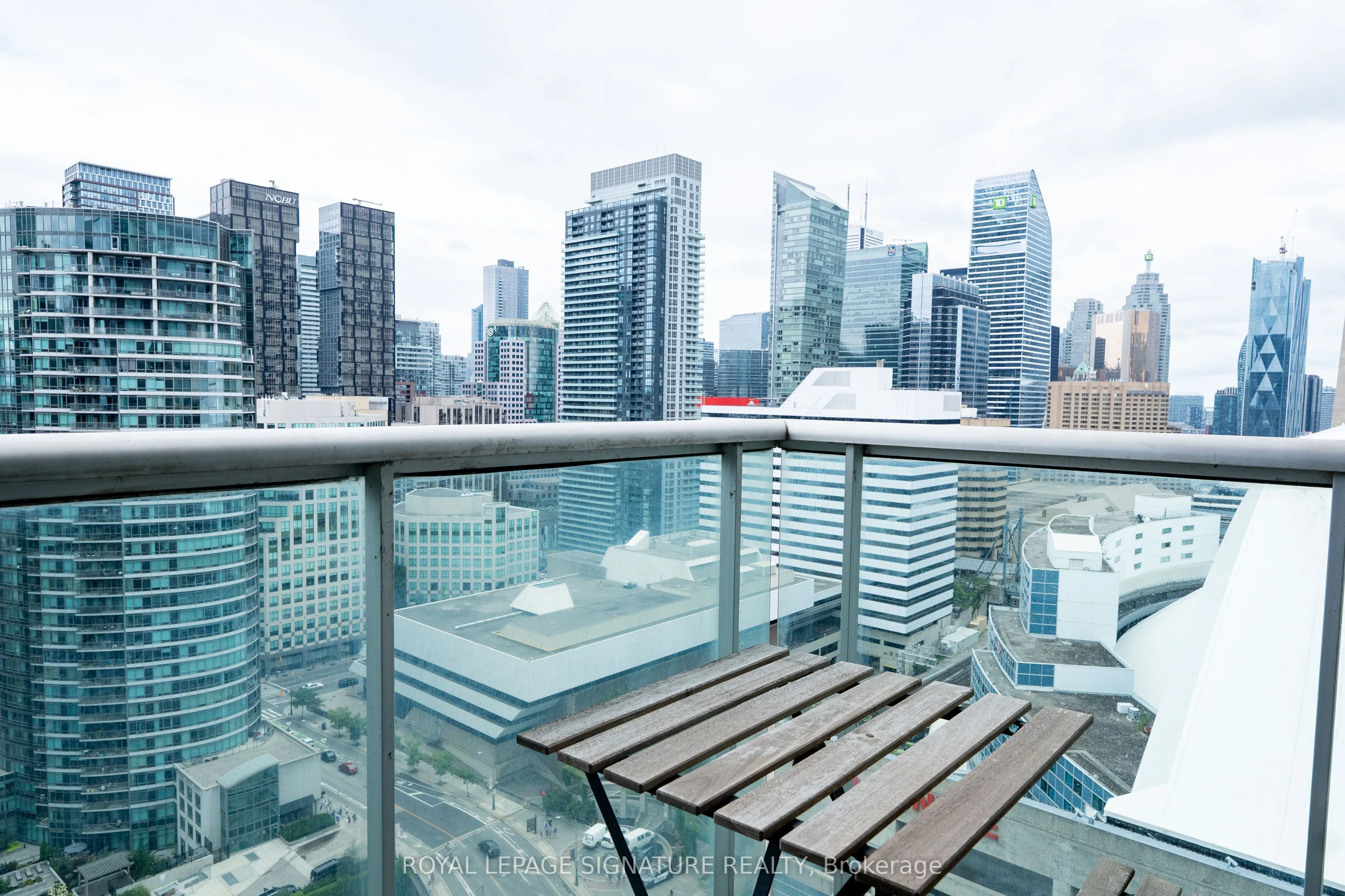 81 Navy Wharf Court, #3011