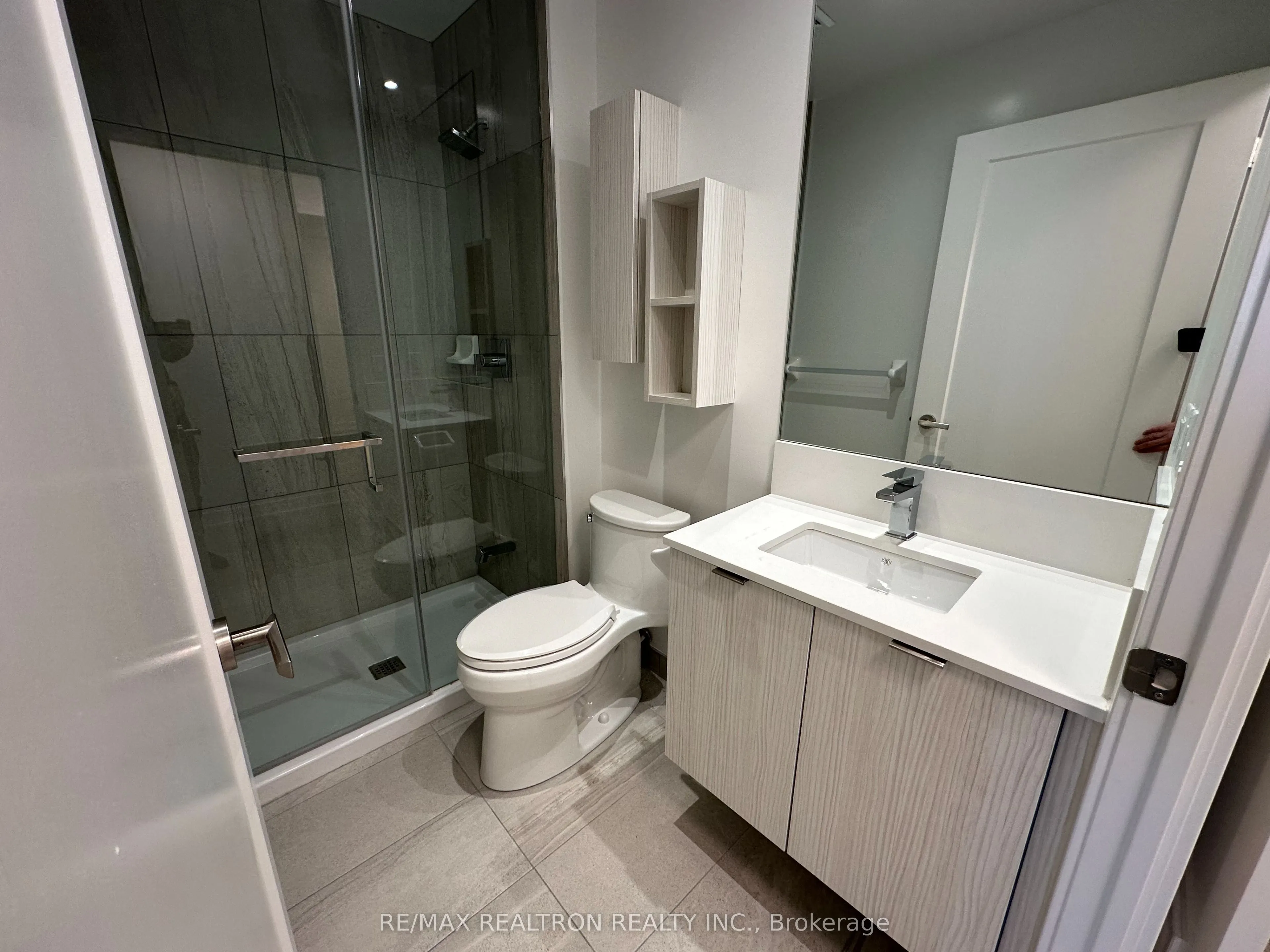 195 Redpath Avenue, #Lph10