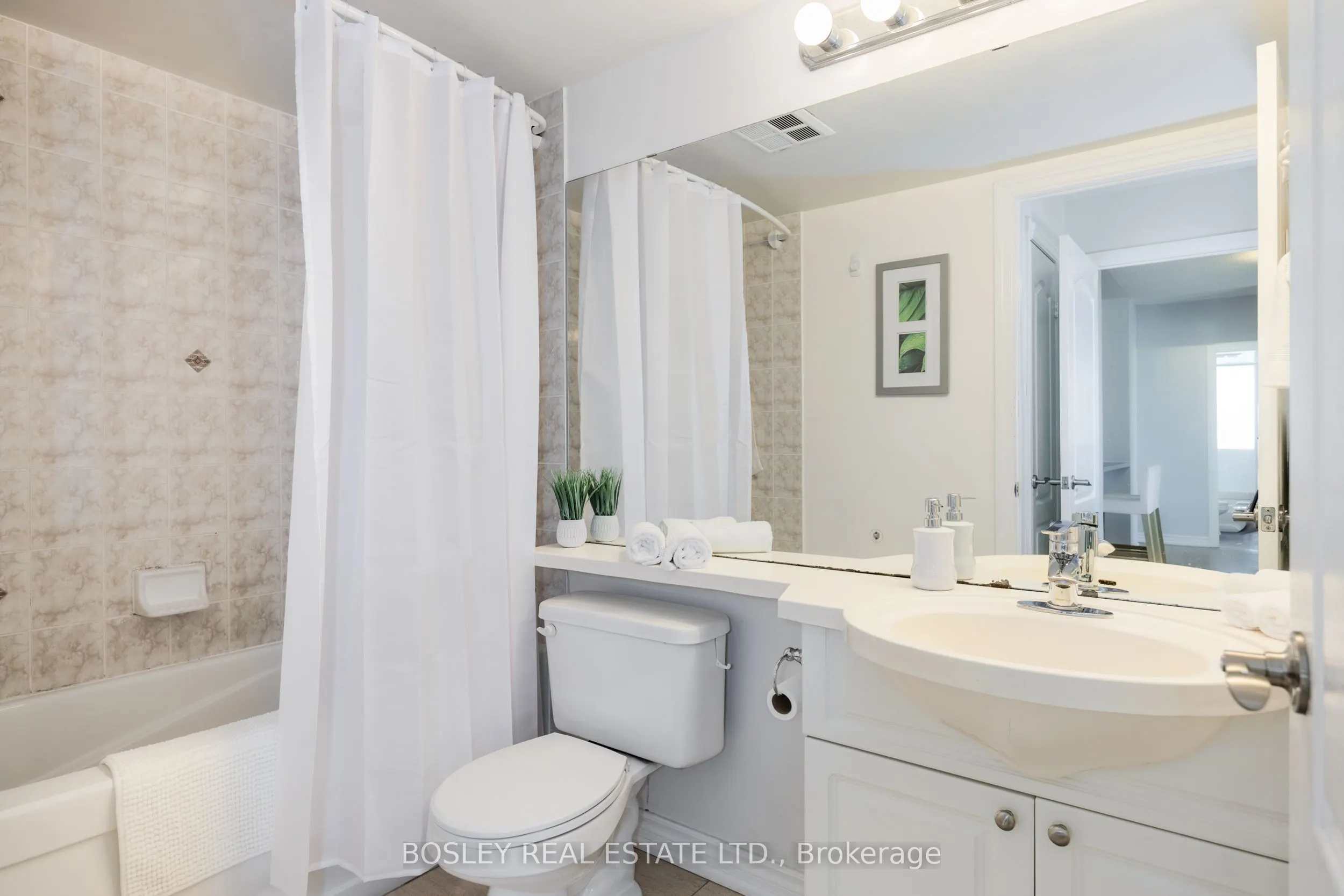 188 Doris Avenue, #703