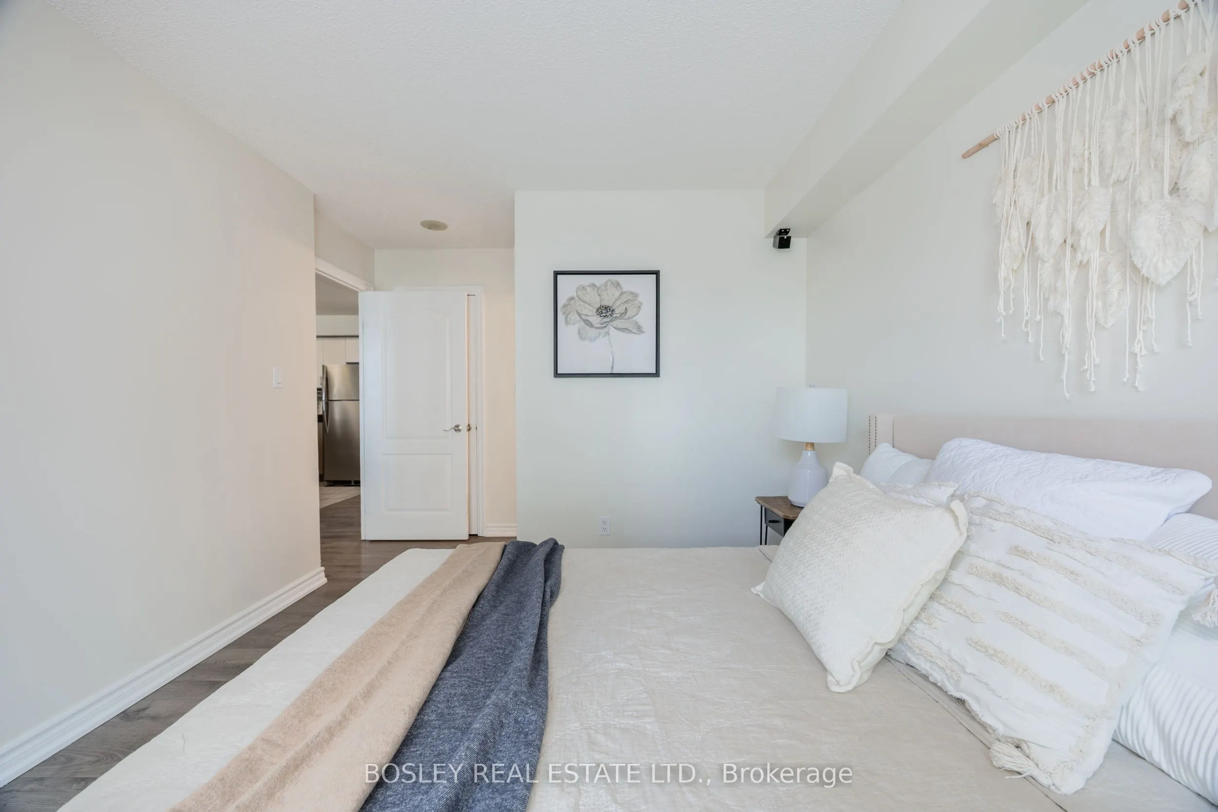 188 Doris Avenue, #703