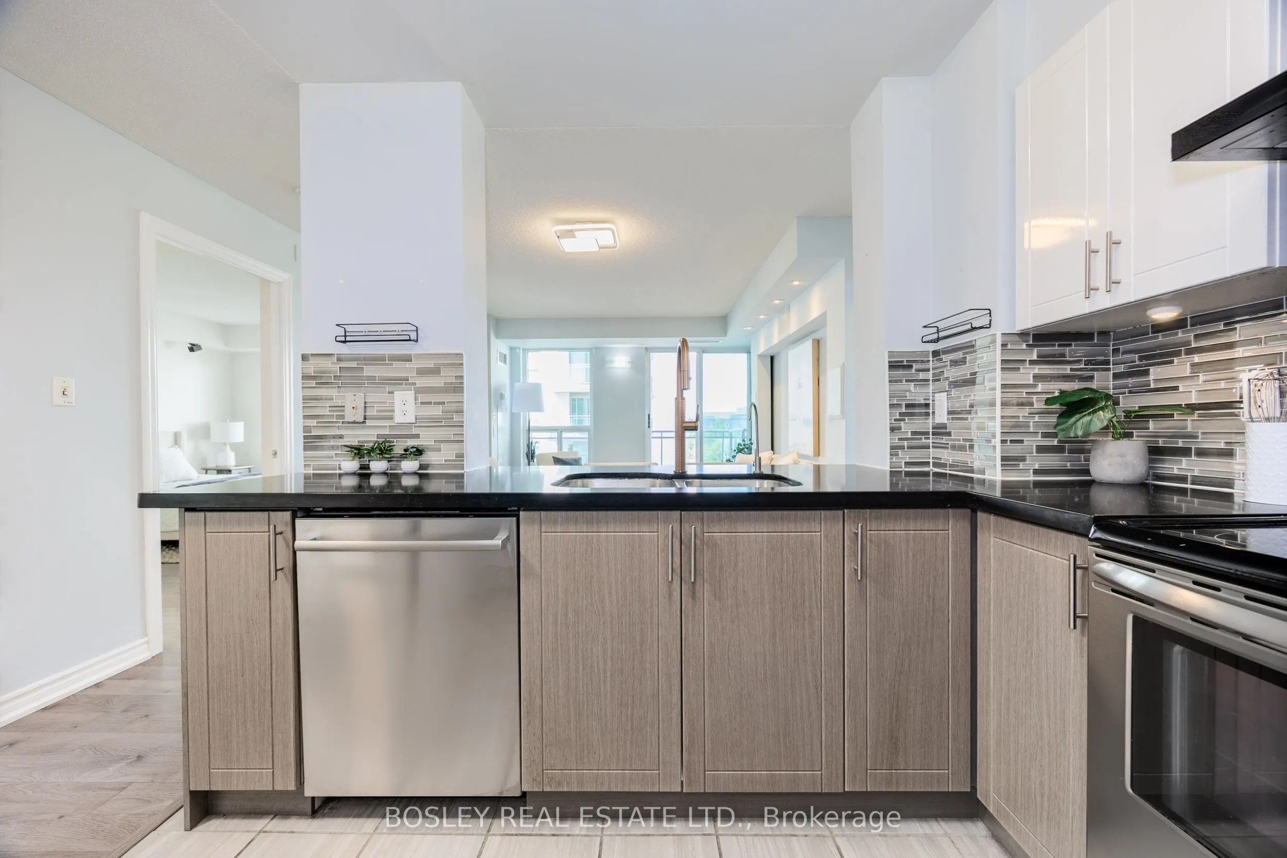 188 Doris Avenue, #703