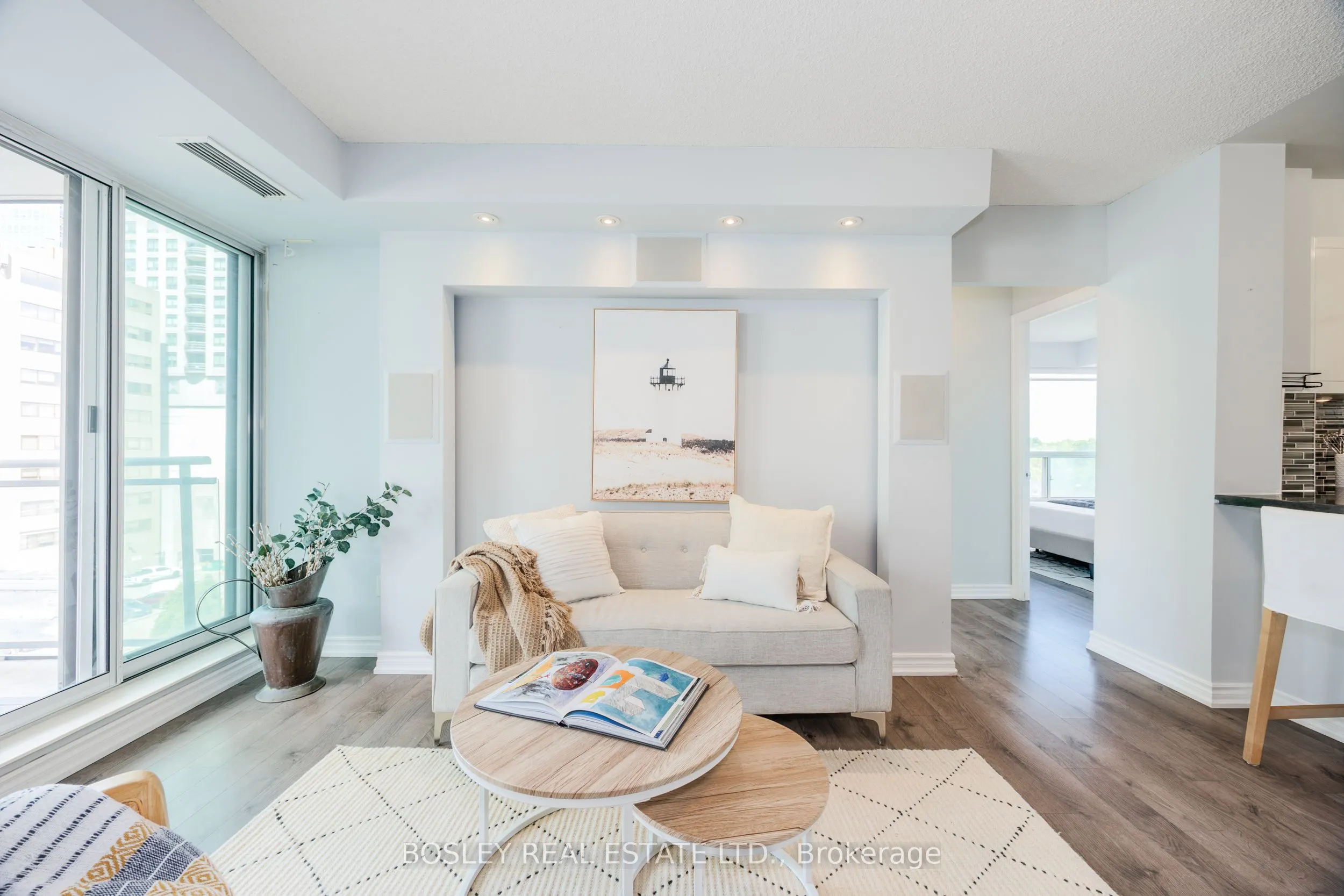 188 Doris Avenue, #703