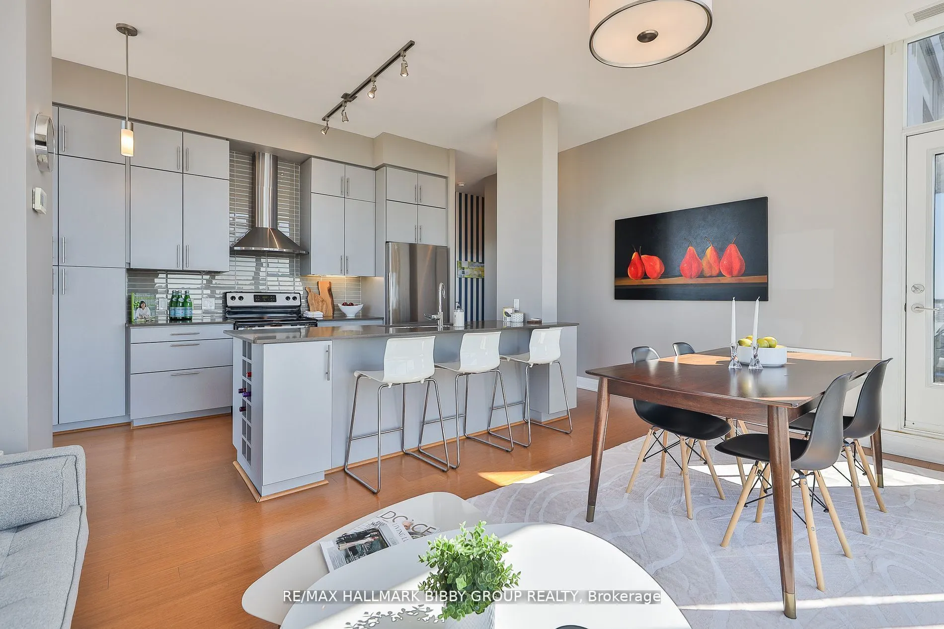 530 St Clair Avenue W, #PH06