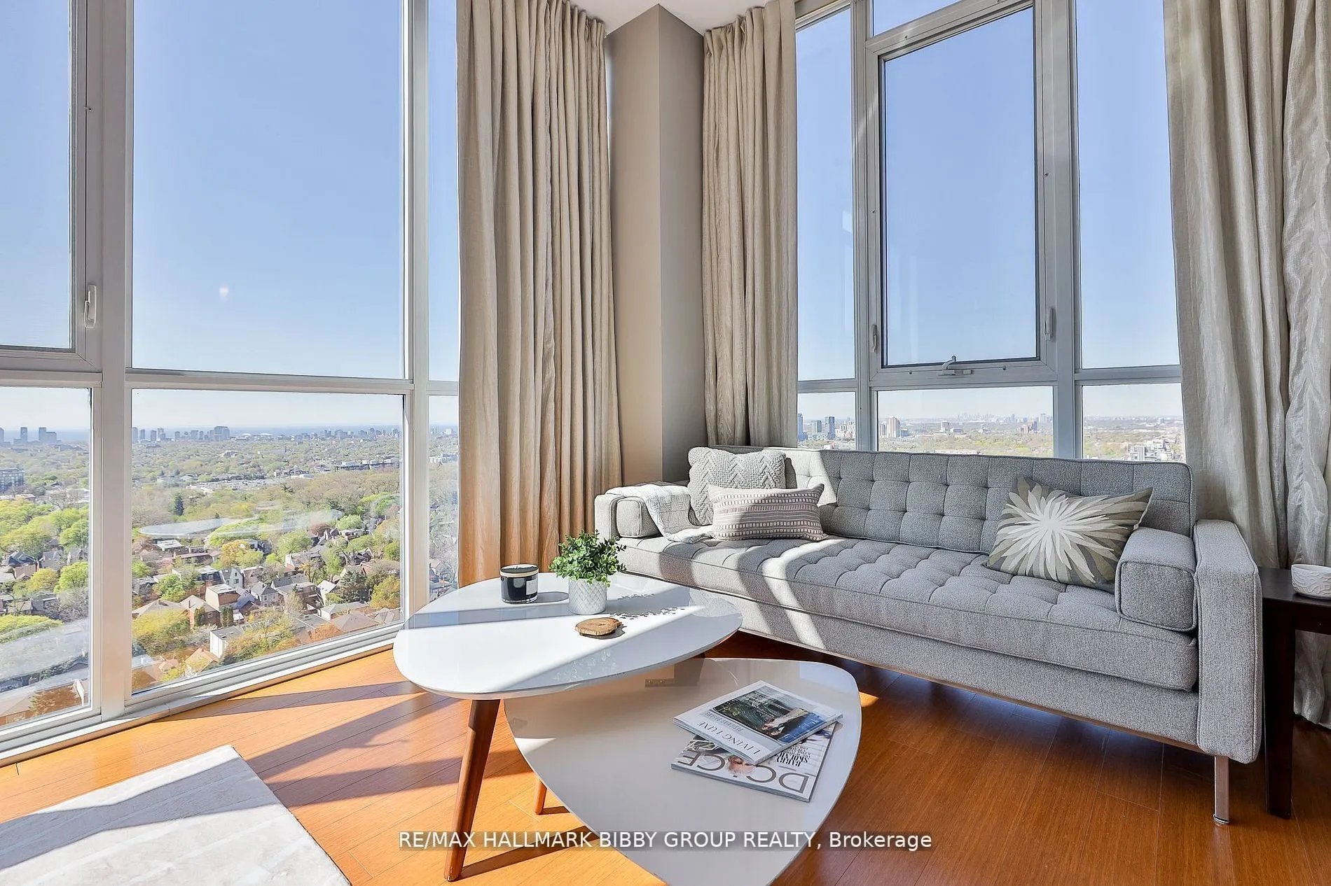 530 St Clair Avenue W, #PH06
