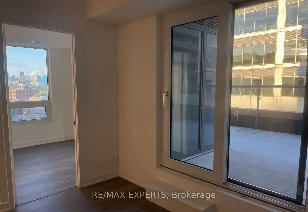 108 Peter Street, #803