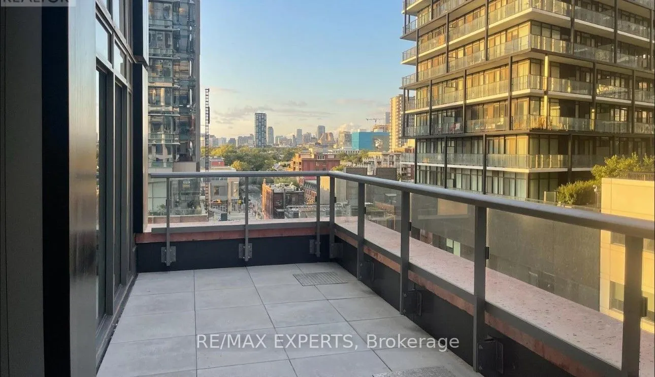 108 Peter Street, #803