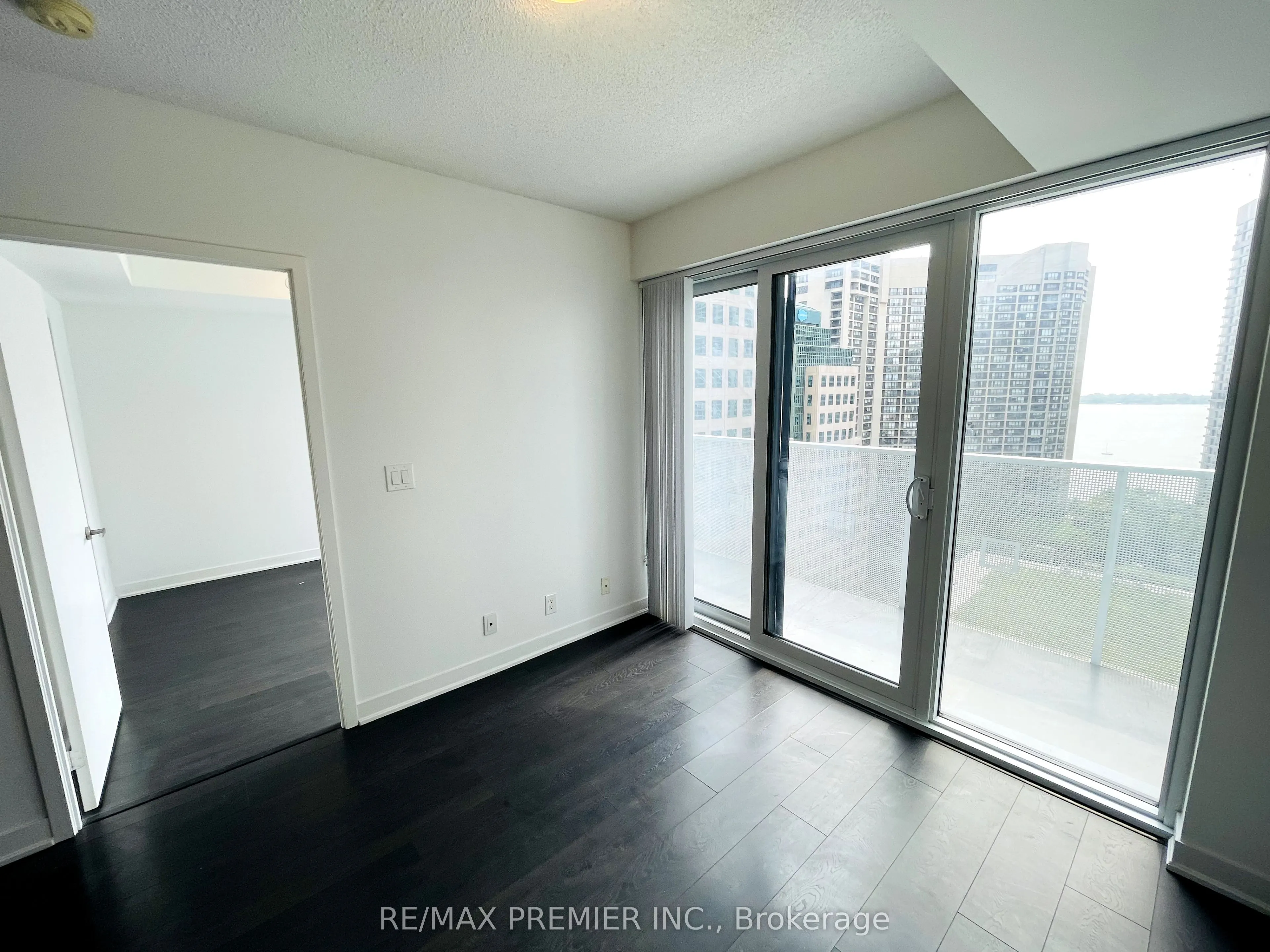 88 Harbour Street, #2008