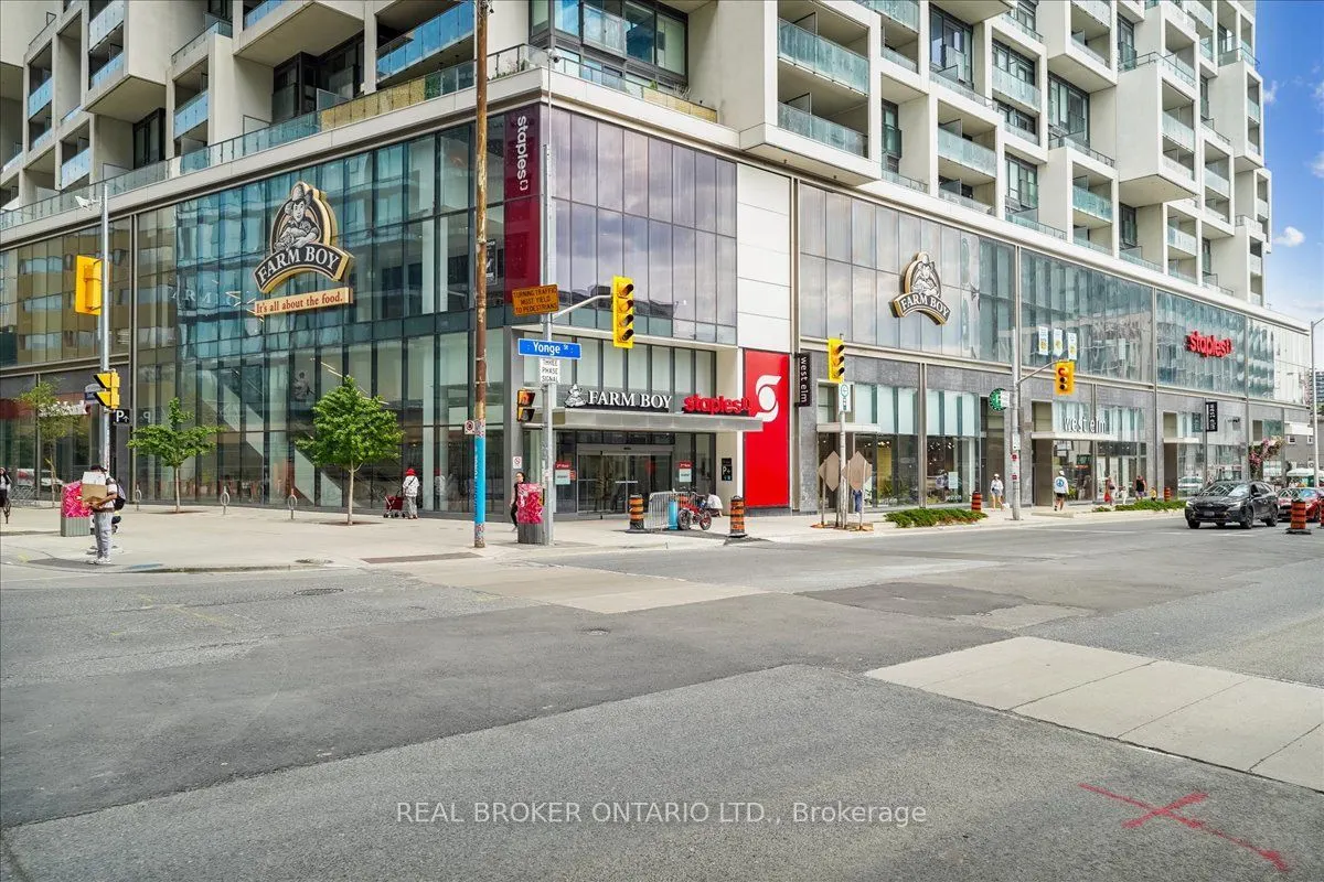 191 Duplex Avenue, #105