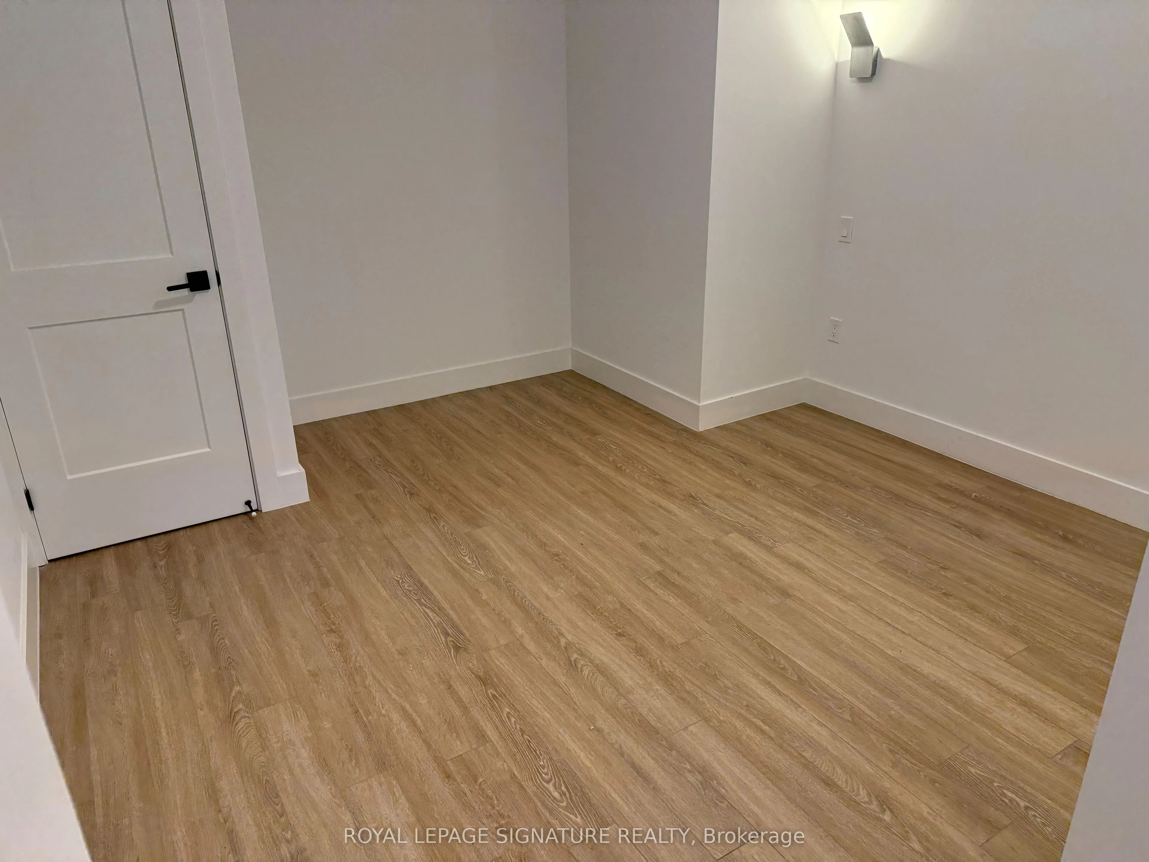 3 Heydon Park Road, #Basement