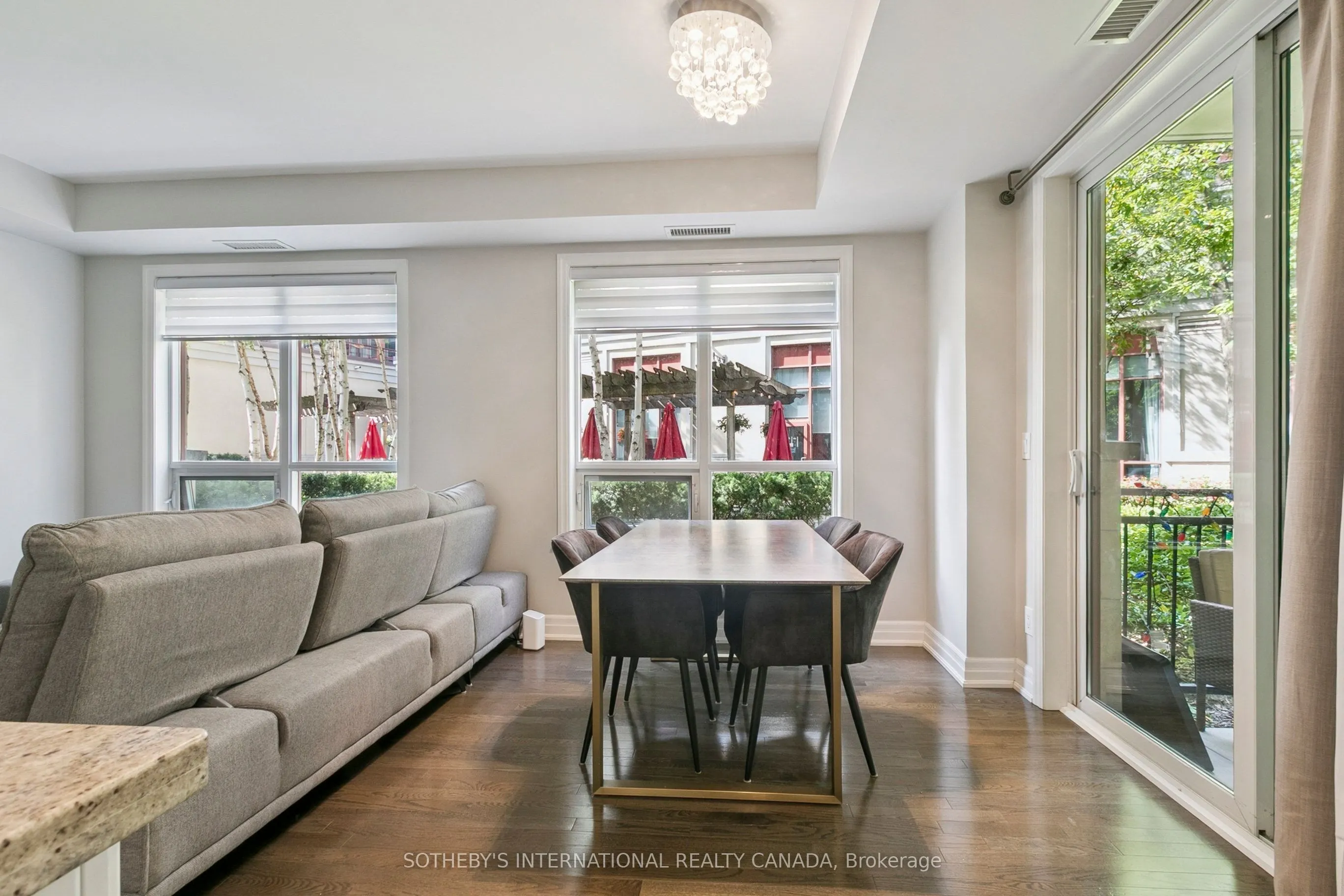 15 Rean Drive, #102