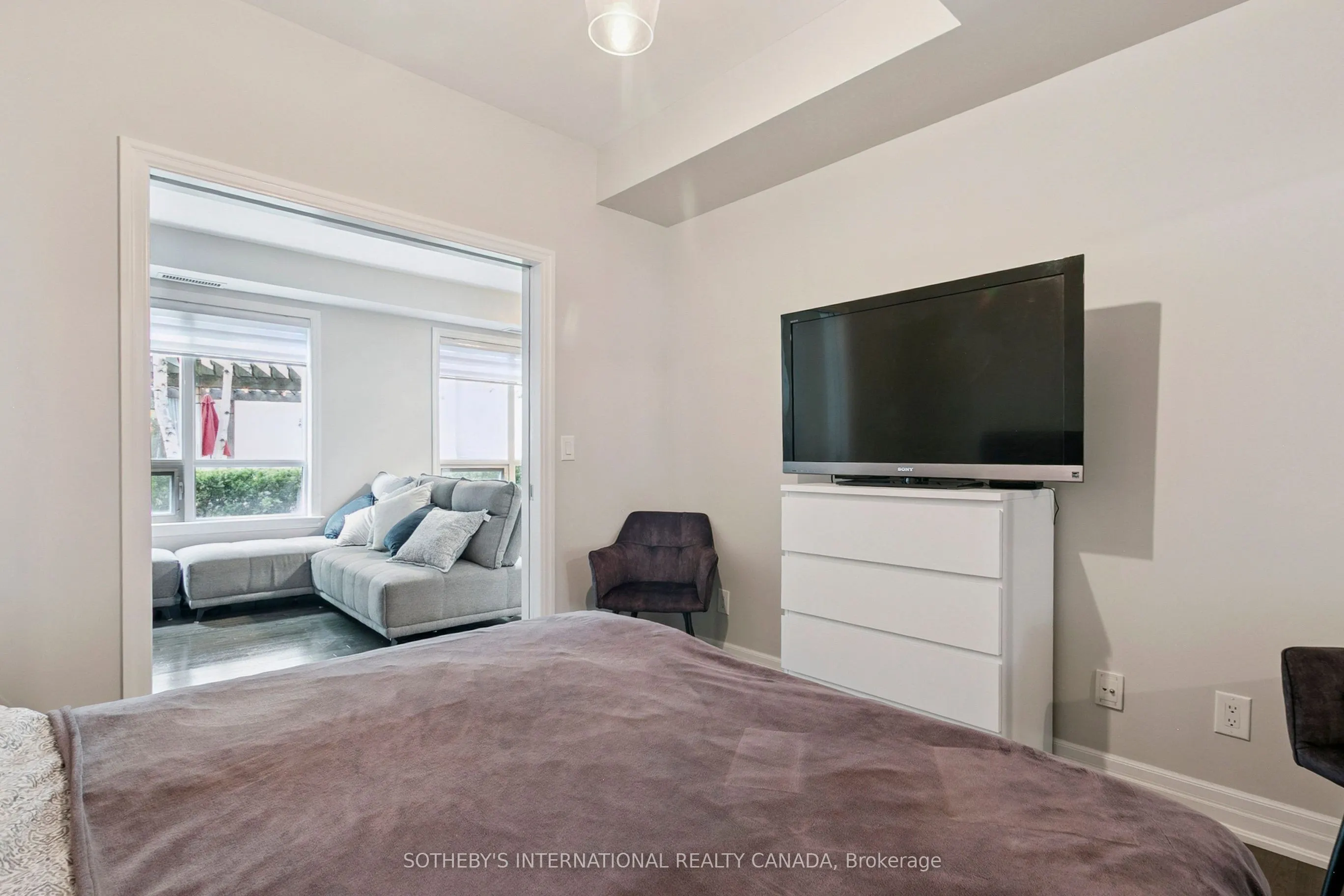 15 Rean Drive, #102