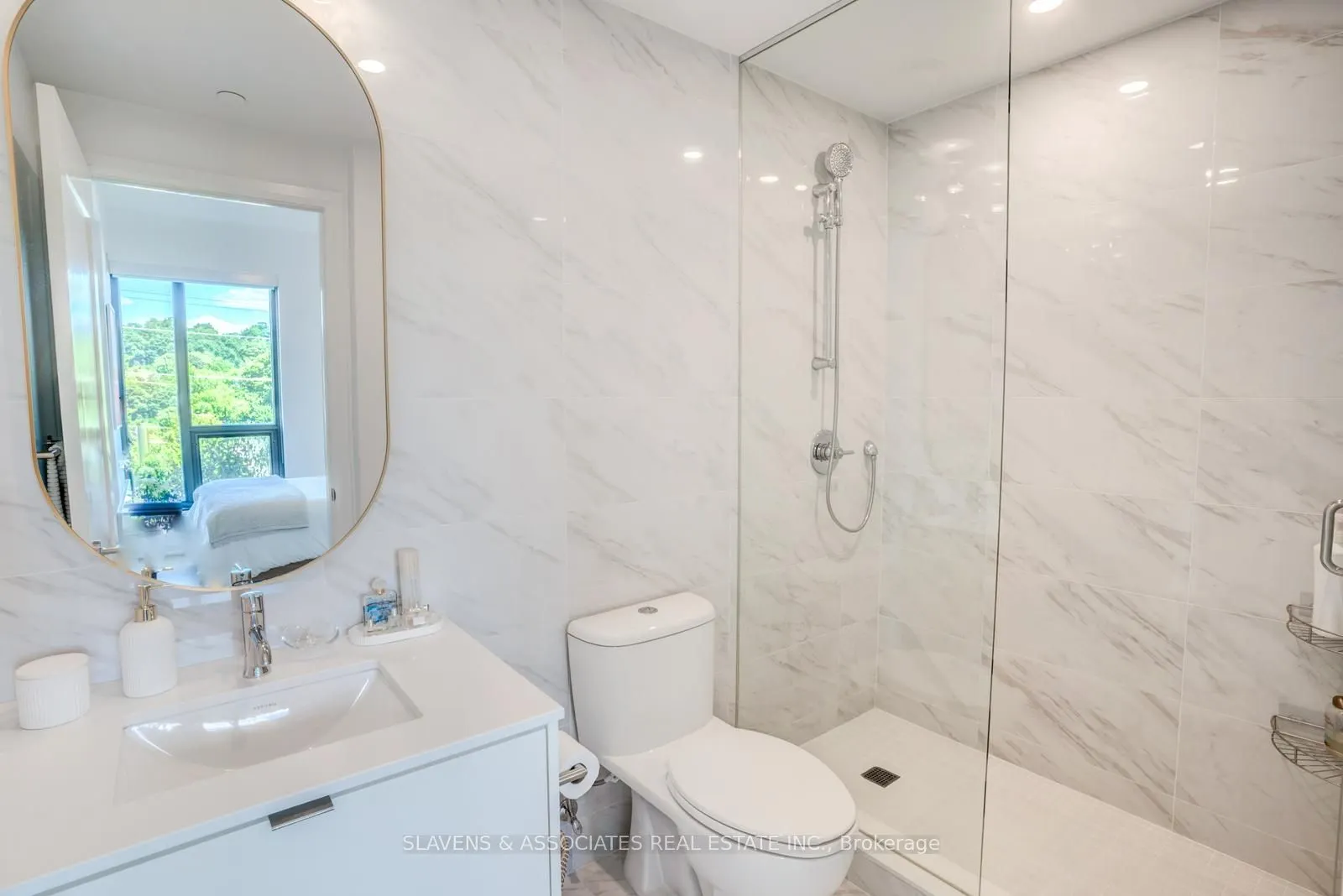 280 Howland Avenue, #428