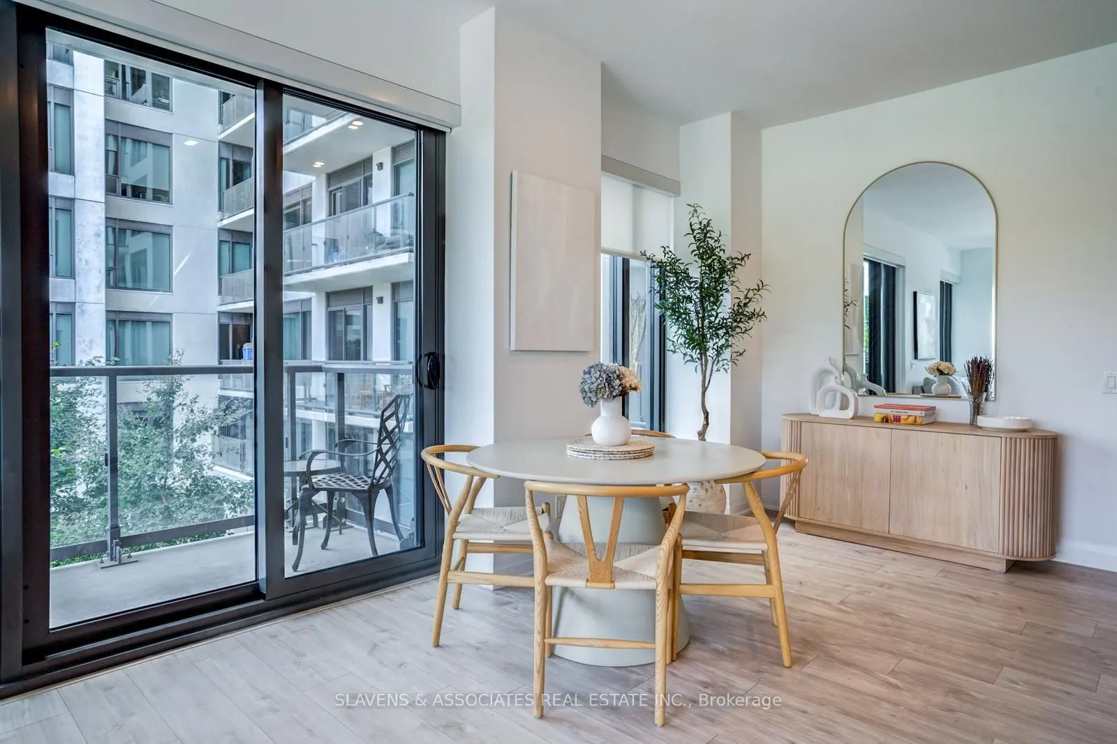 280 Howland Avenue, #428