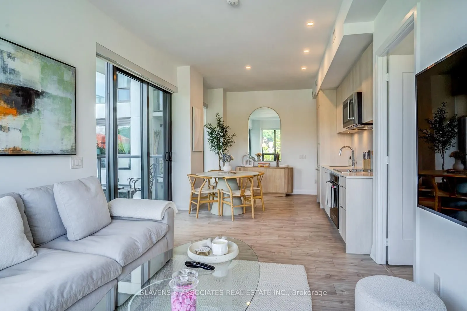 280 Howland Avenue, #428