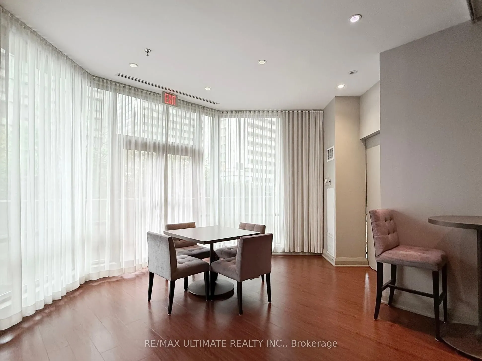 300 Bloor Street E