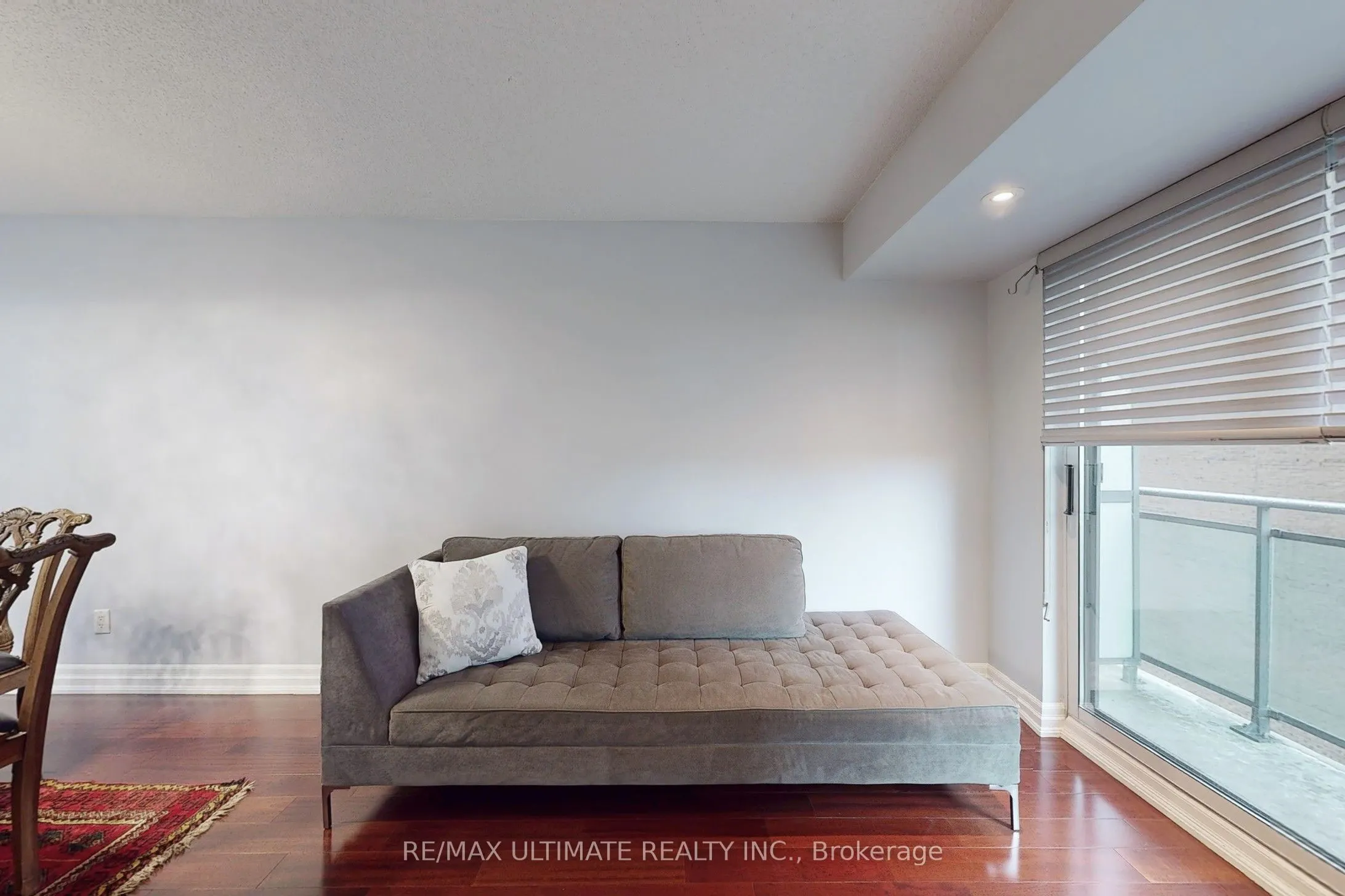 300 Bloor Street E, #1113