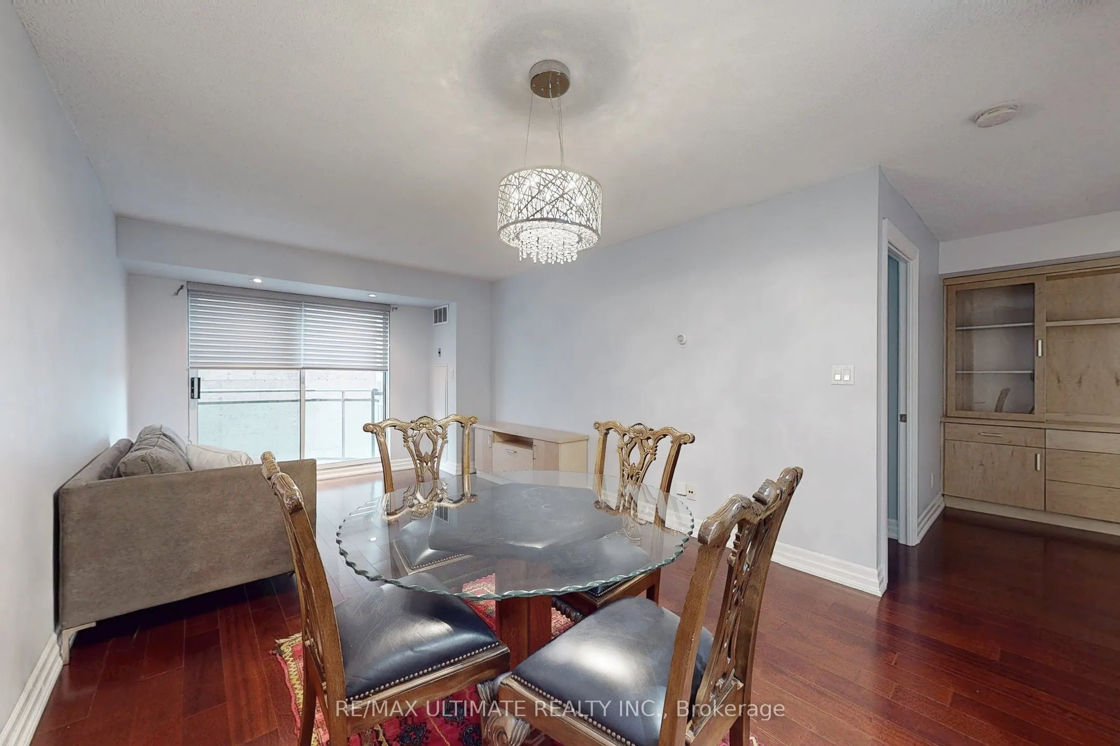 300 Bloor Street E, #1113