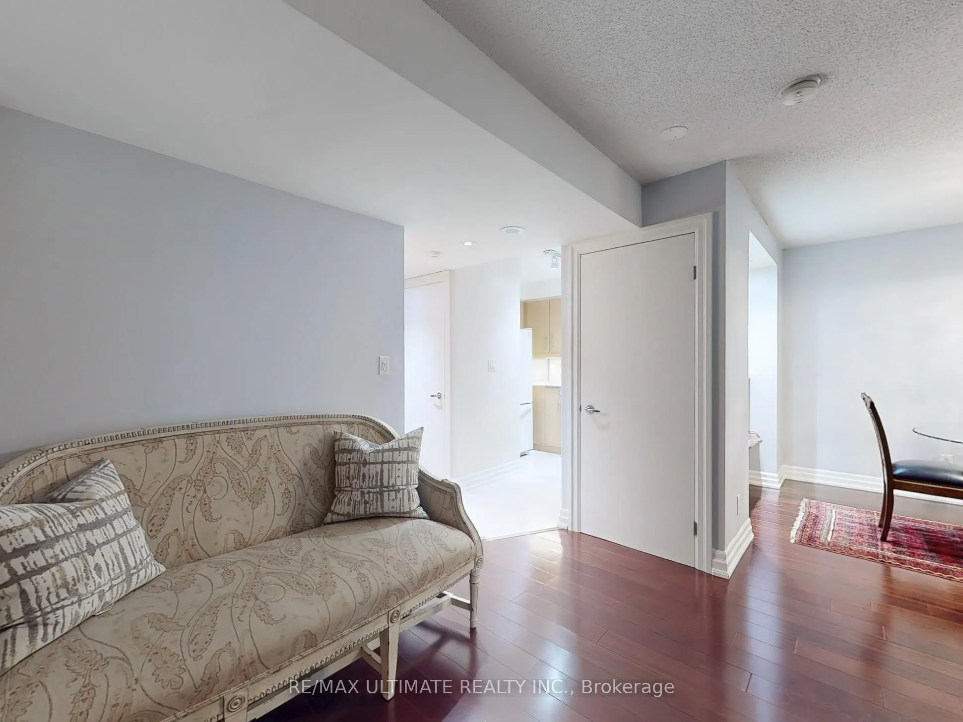 300 Bloor Street E