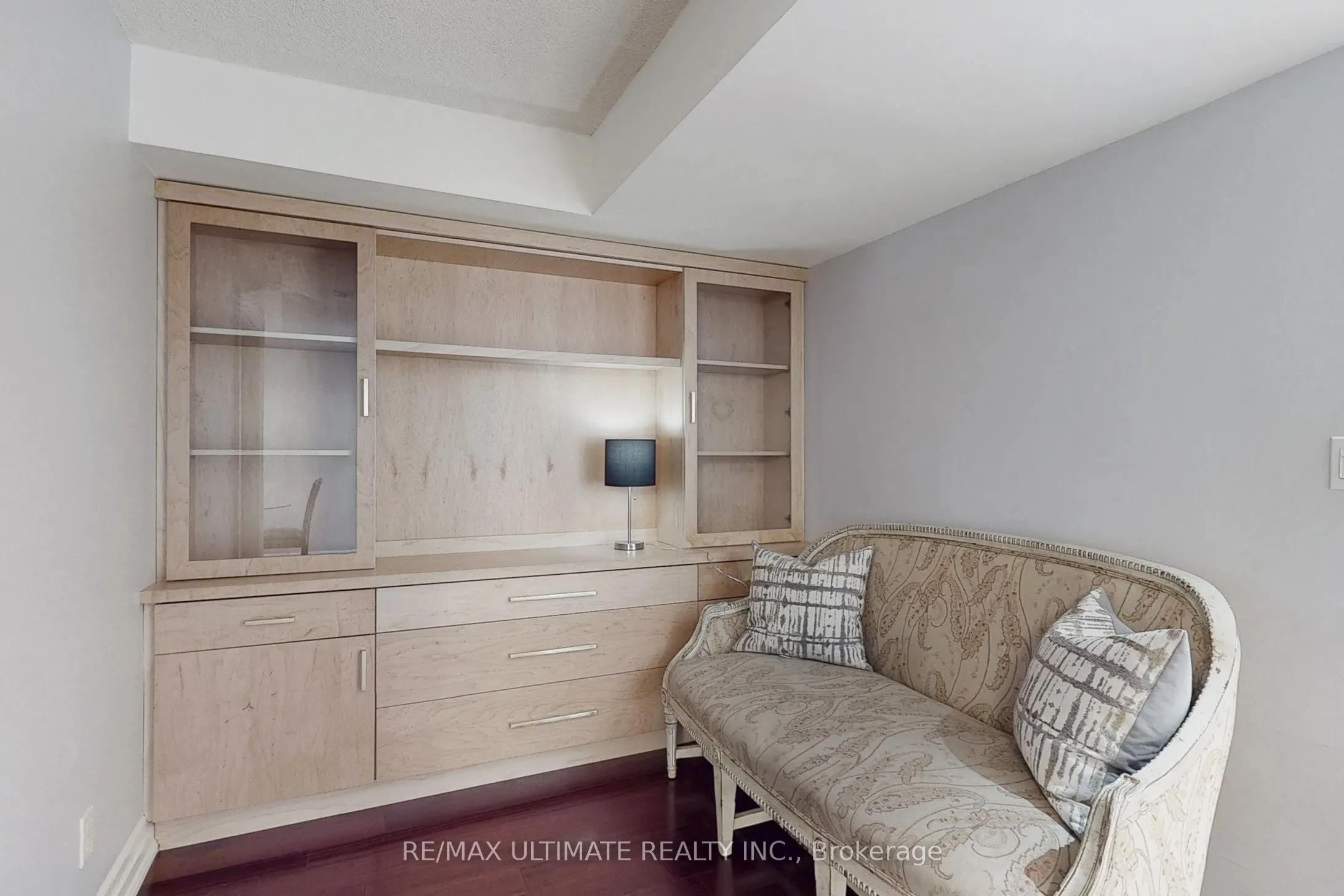 300 Bloor Street E, #1113