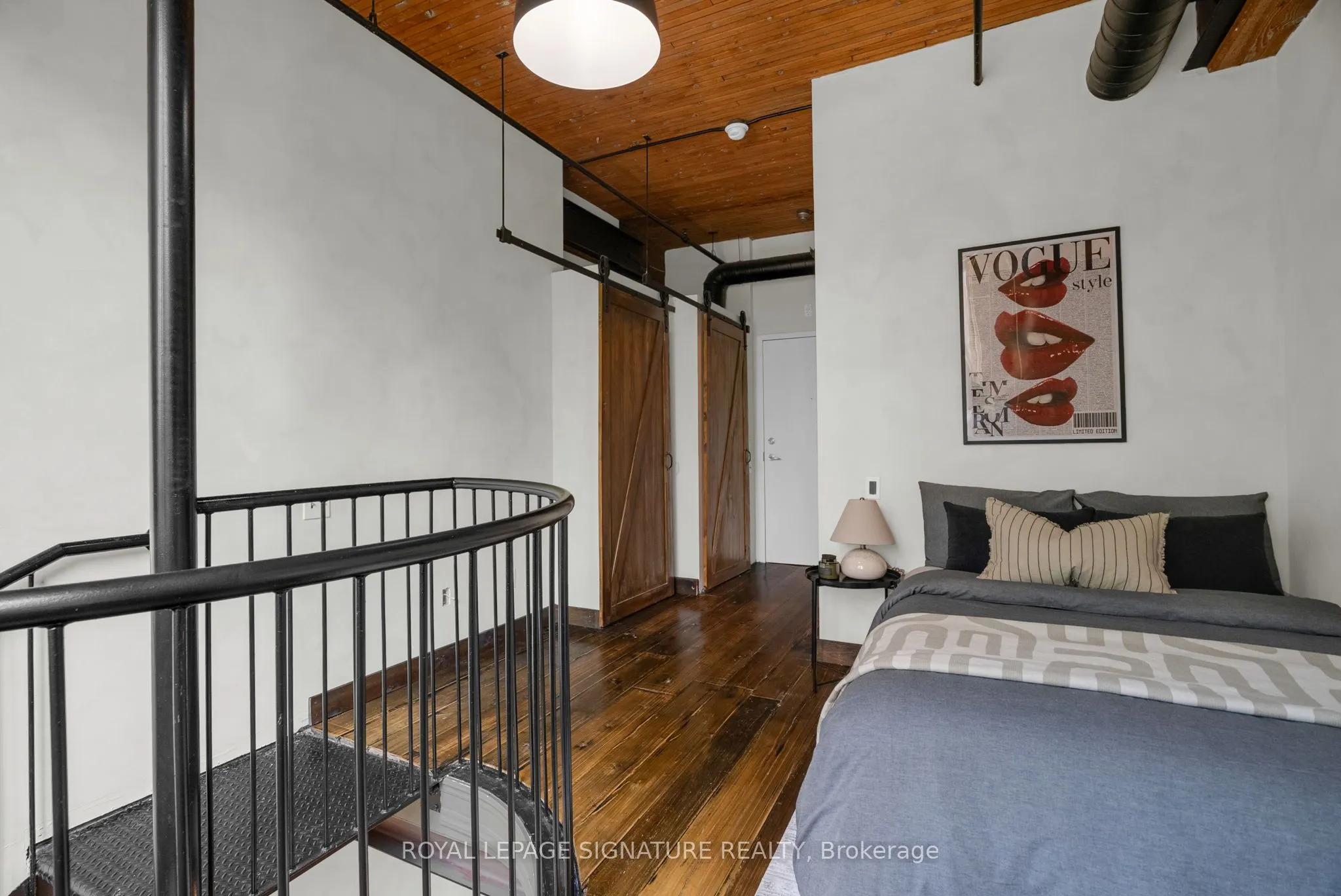 781 King Street W, #206