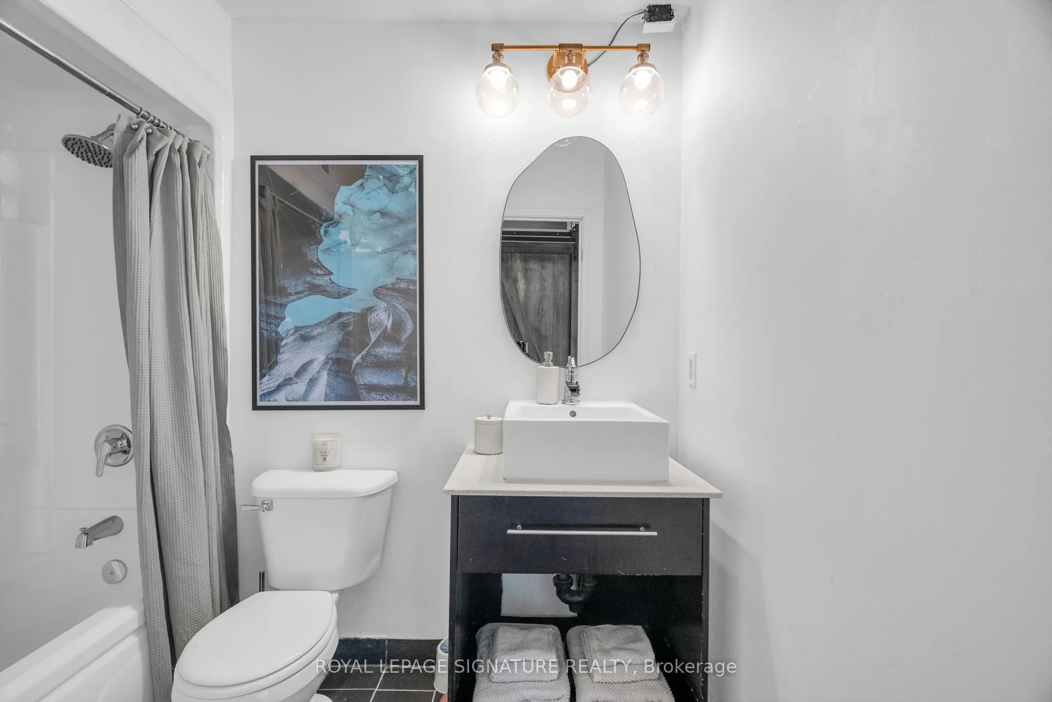 781 King Street W, #206
