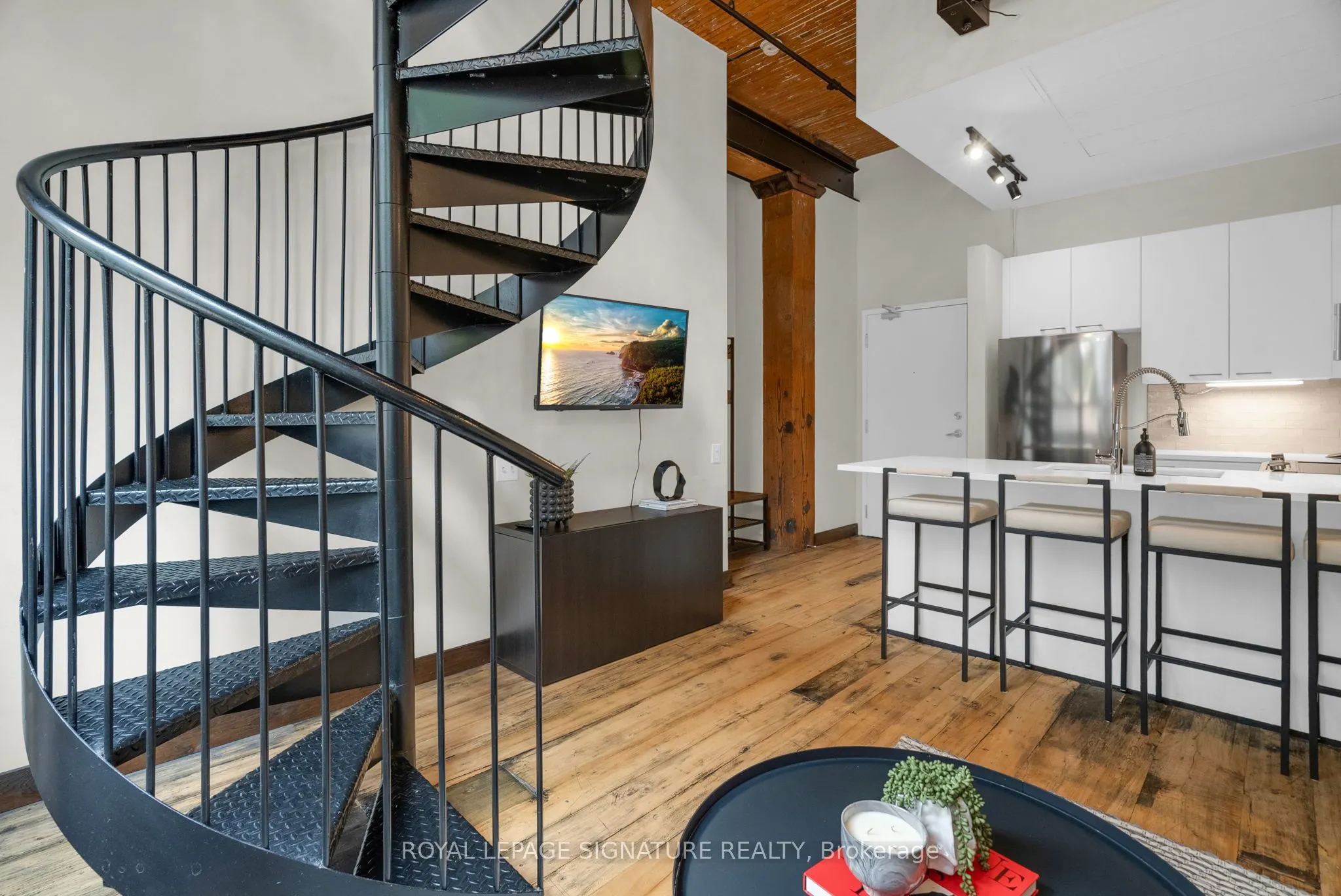 781 King Street W, #206