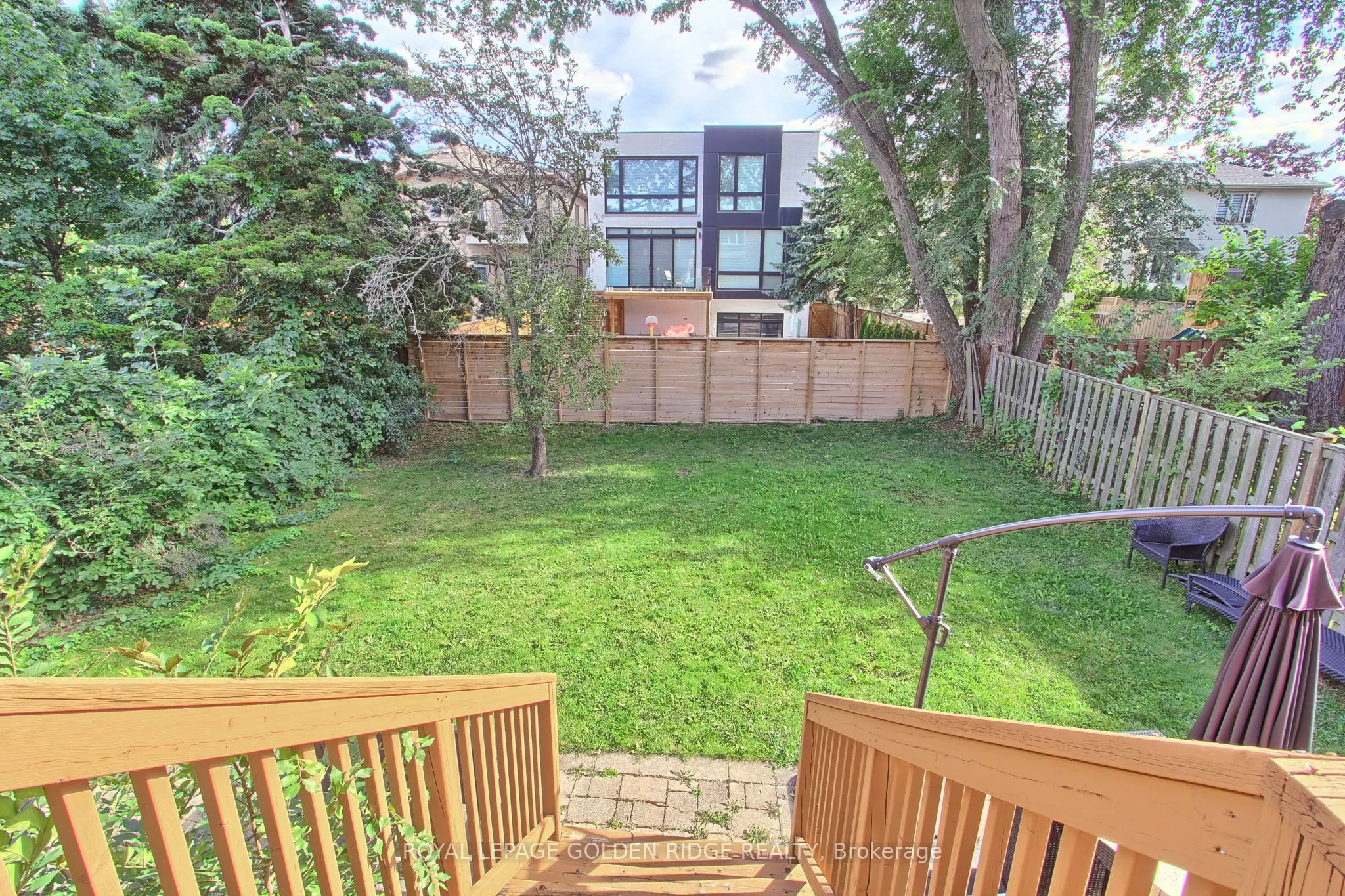 99 Bannockburn Avenue